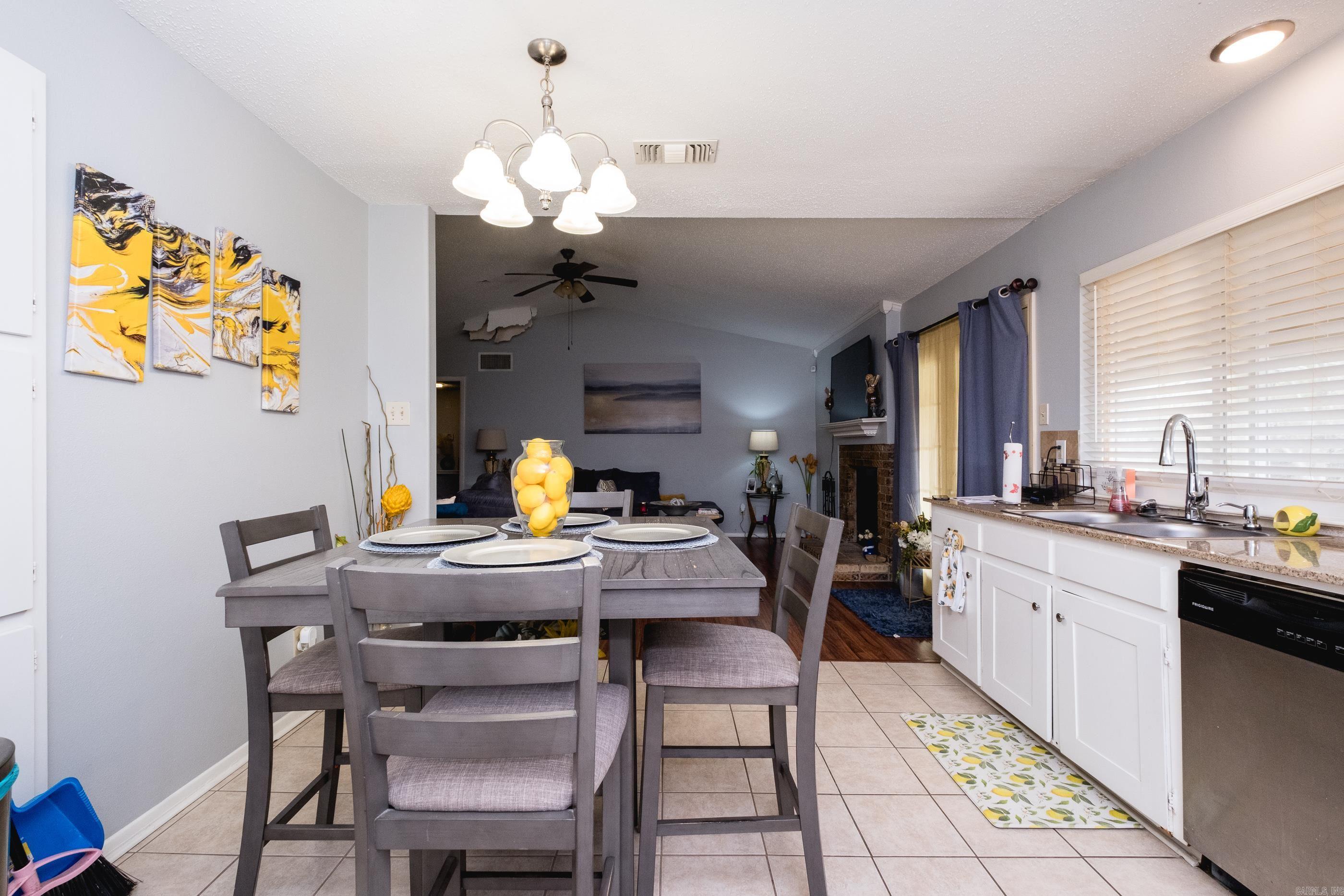 BRENTWOOD - Residential