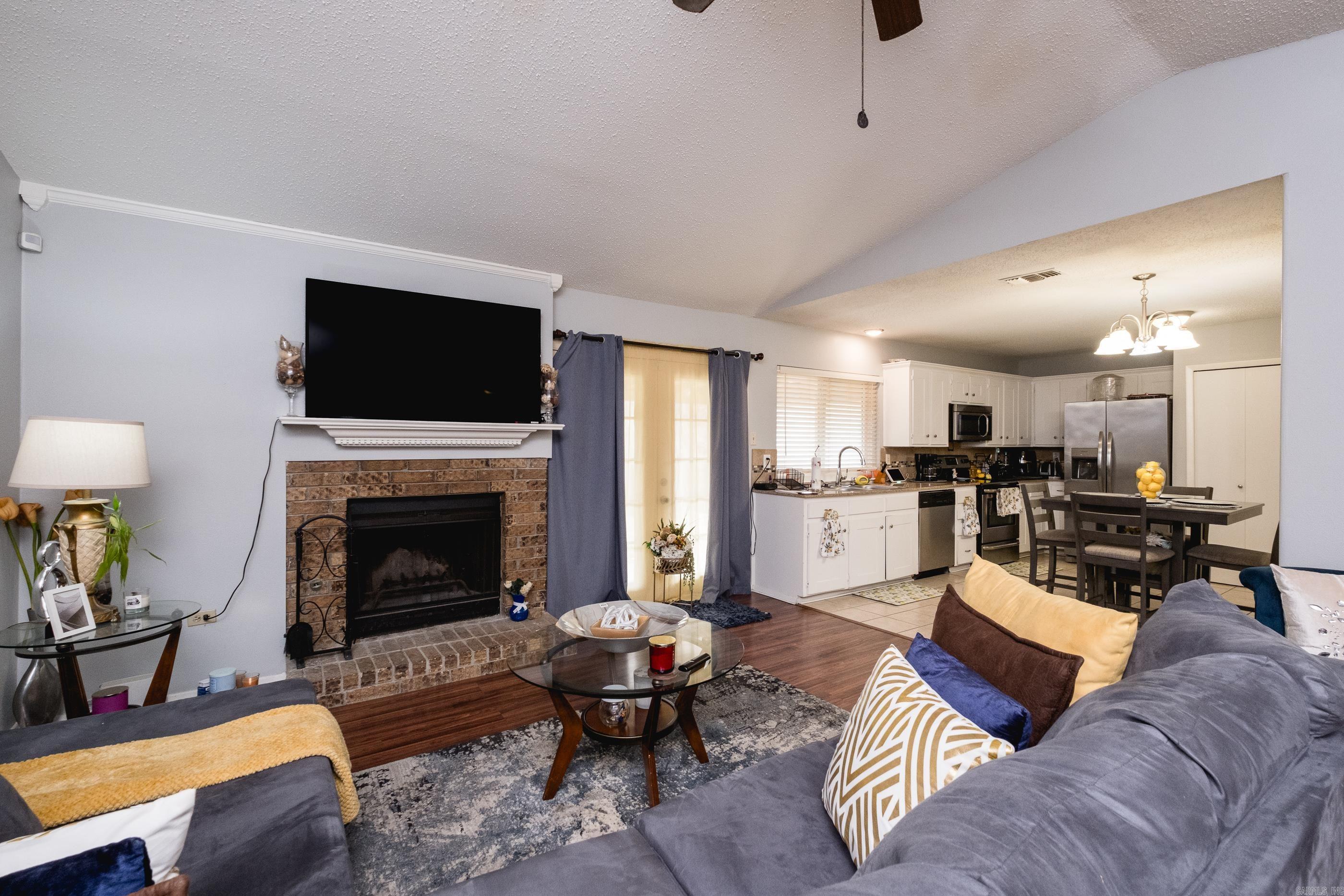 BRENTWOOD - Residential