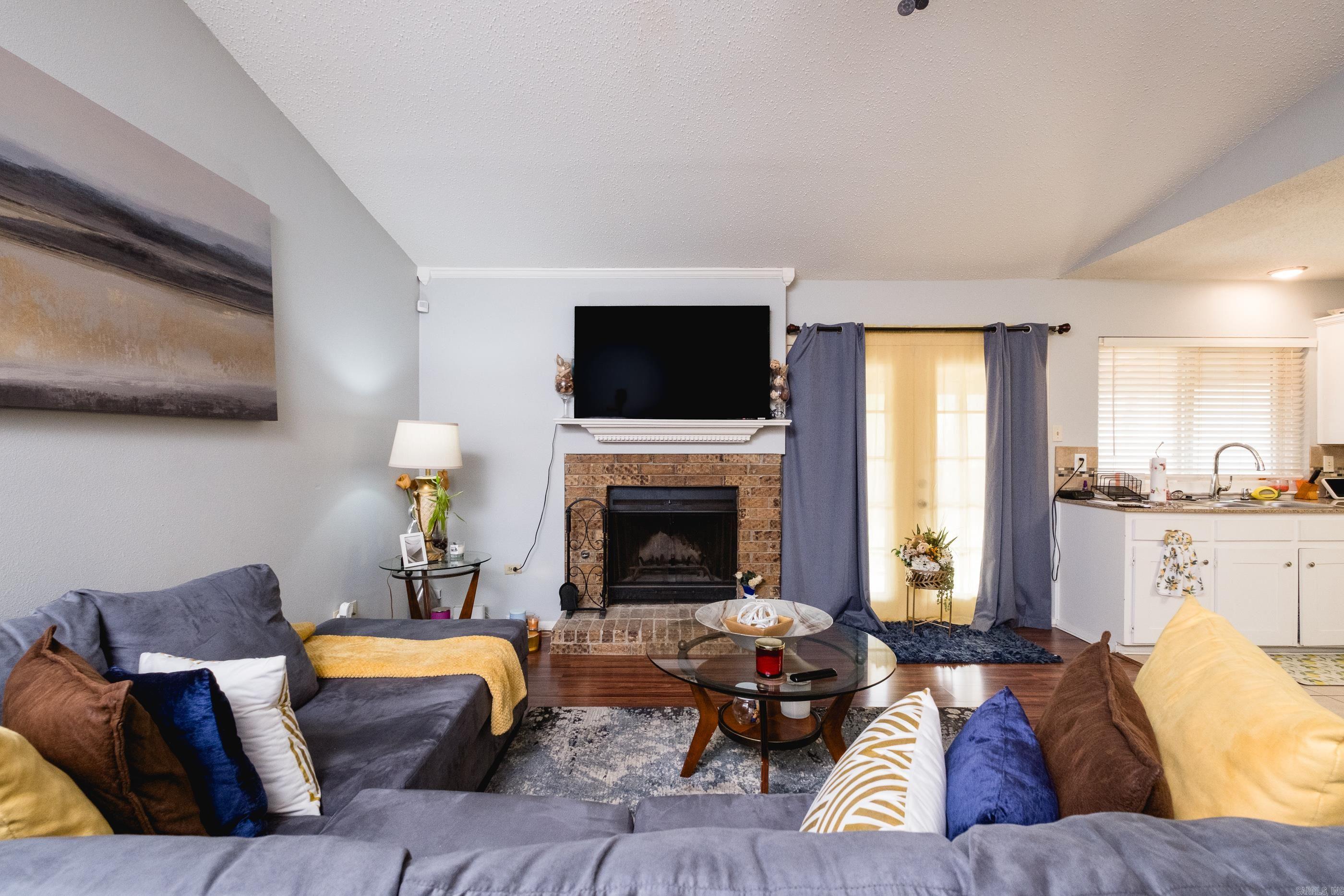 BRENTWOOD - Residential