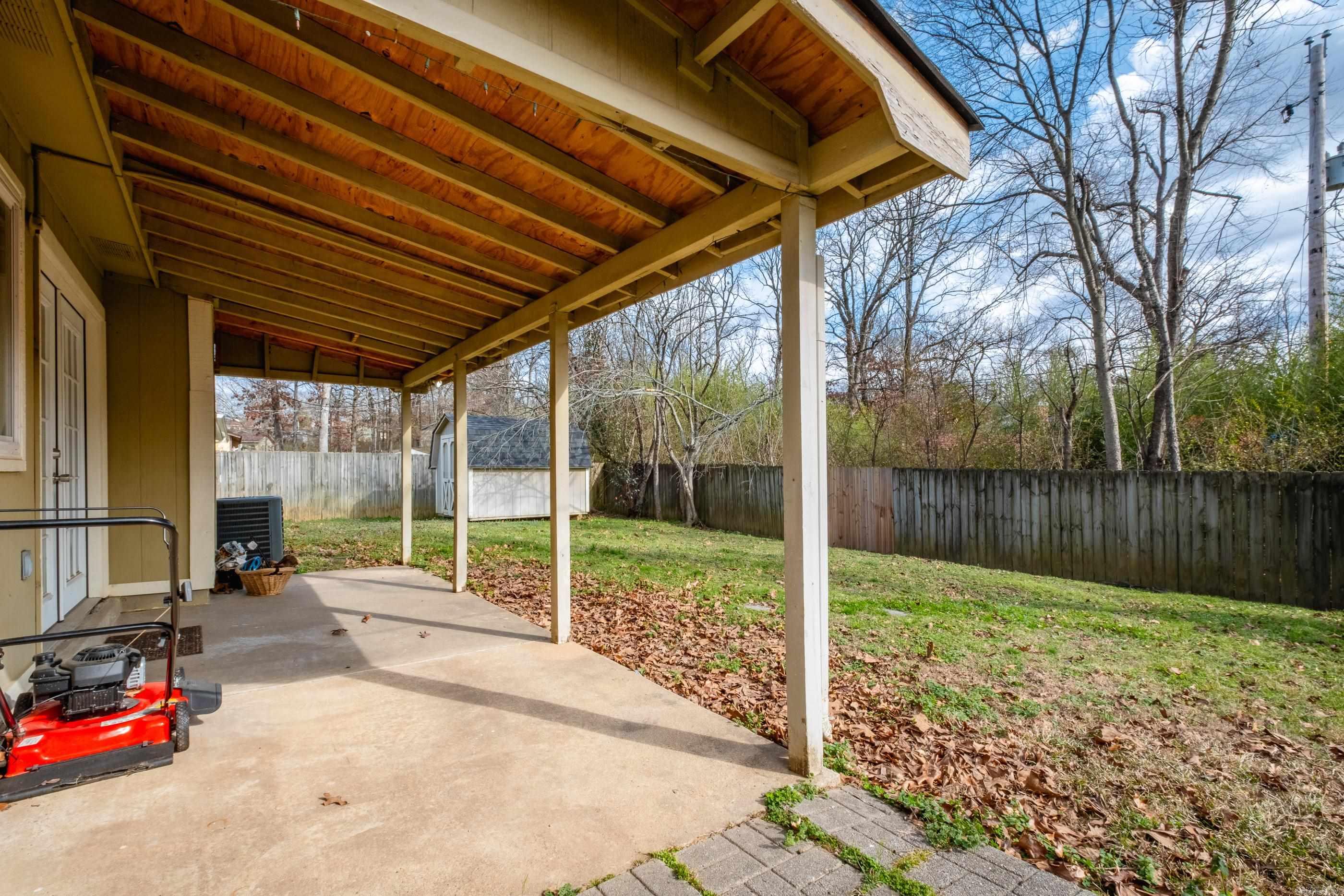 BRENTWOOD - Residential