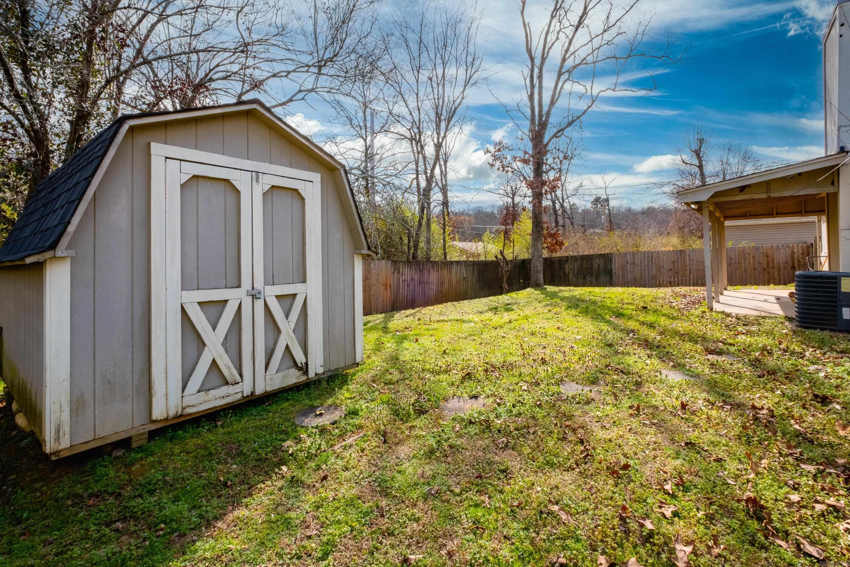 BRENTWOOD - Residential