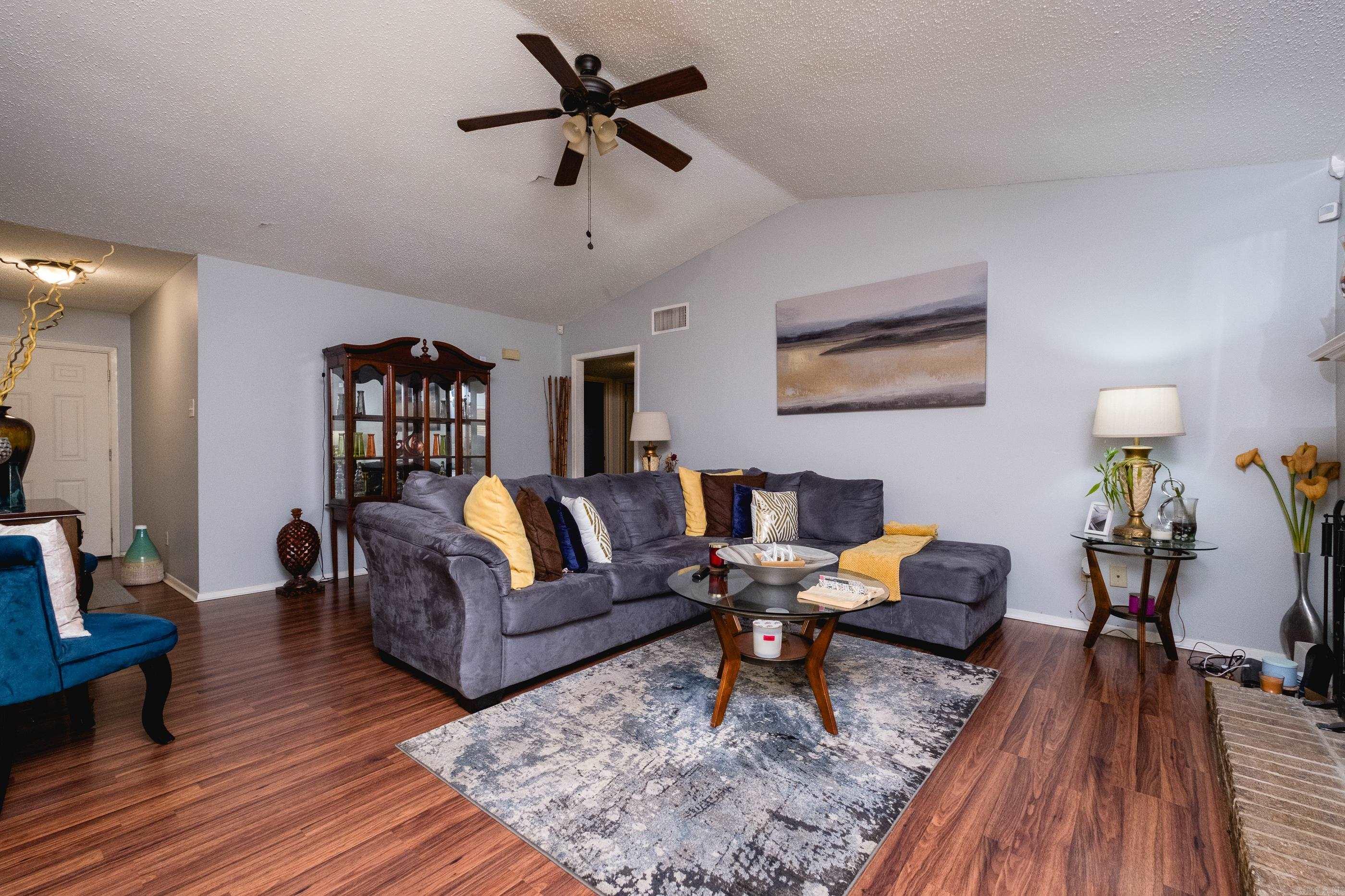 BRENTWOOD - Residential