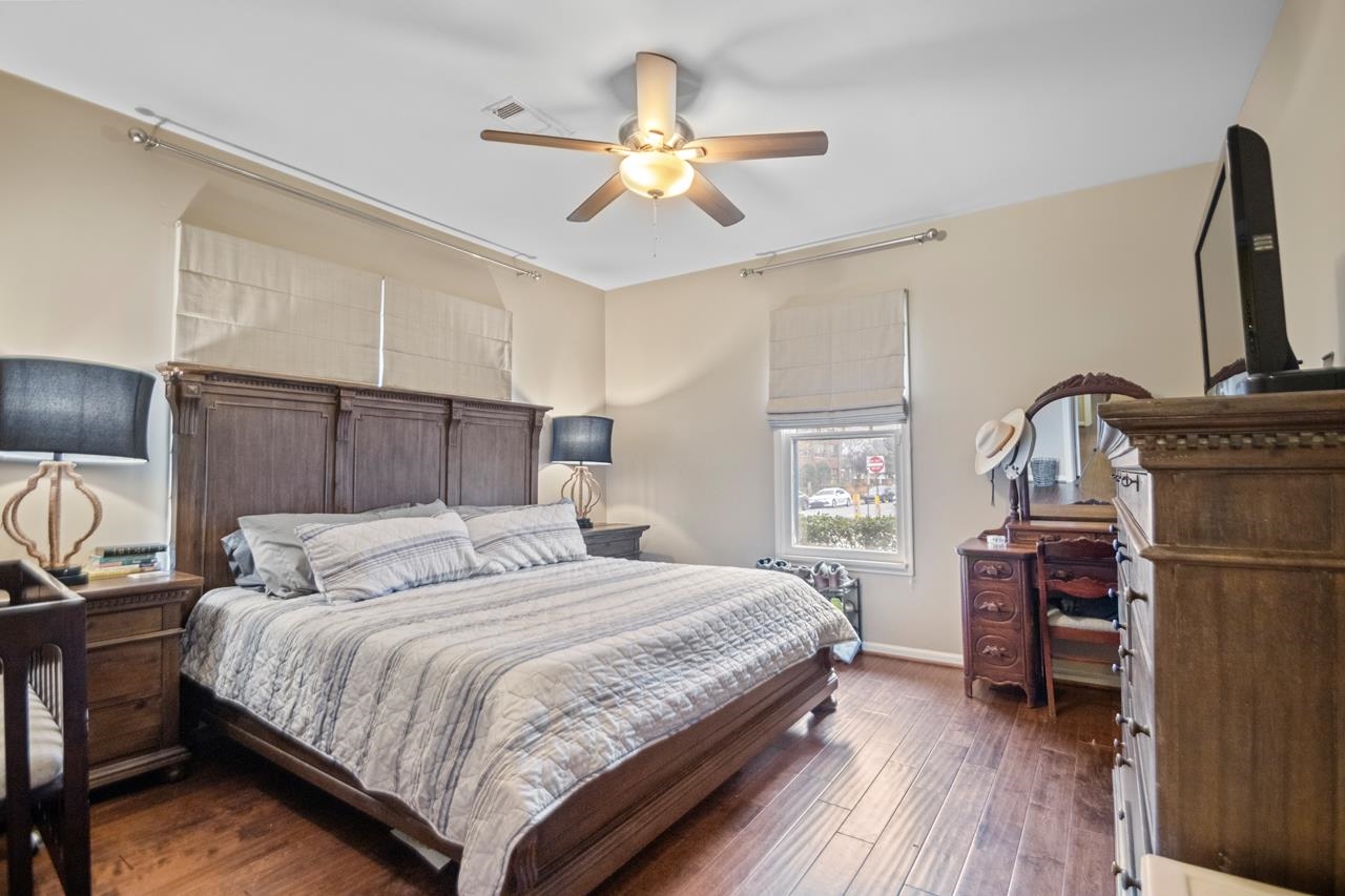 Englewood - Residential