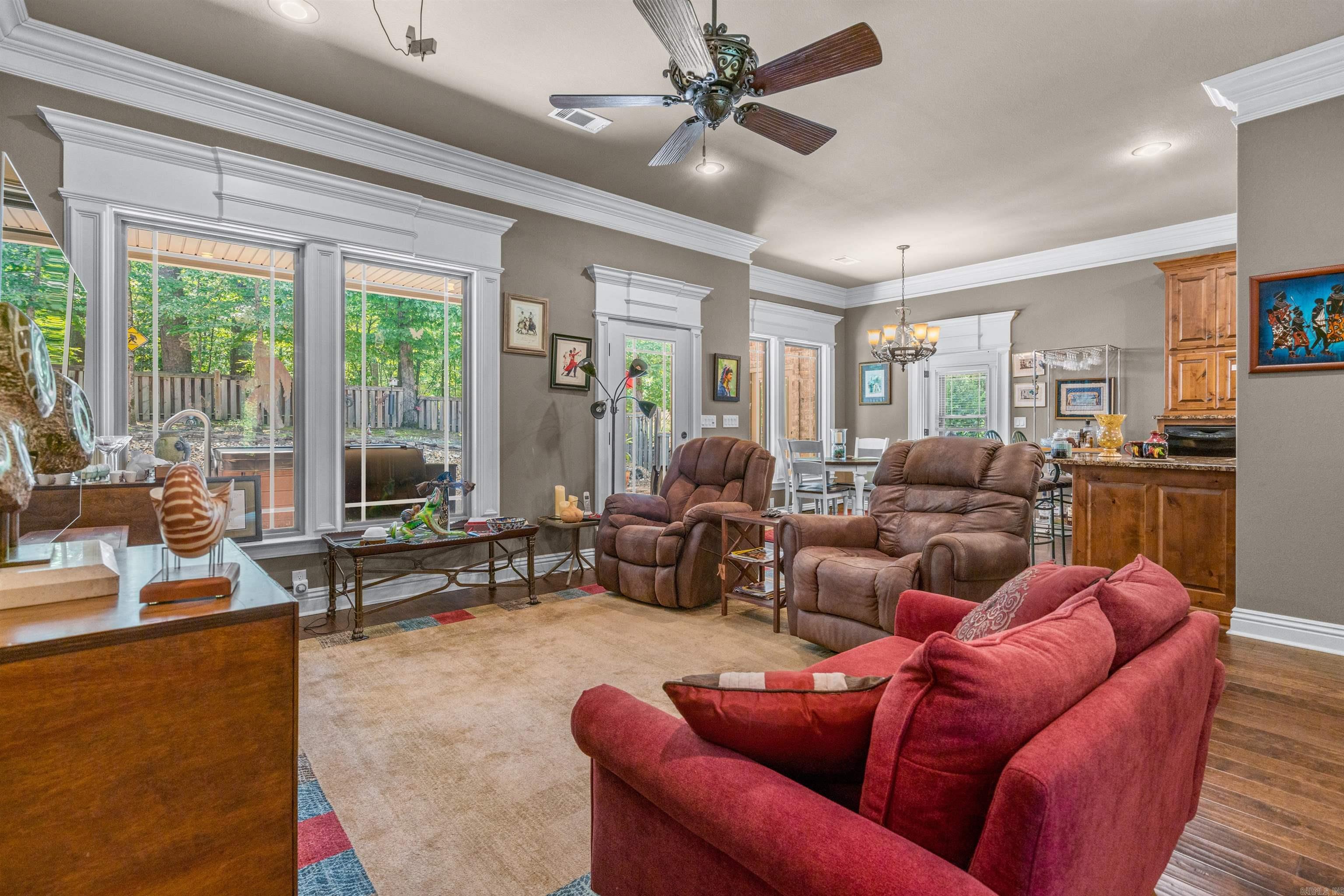 PANDILLA - Residential