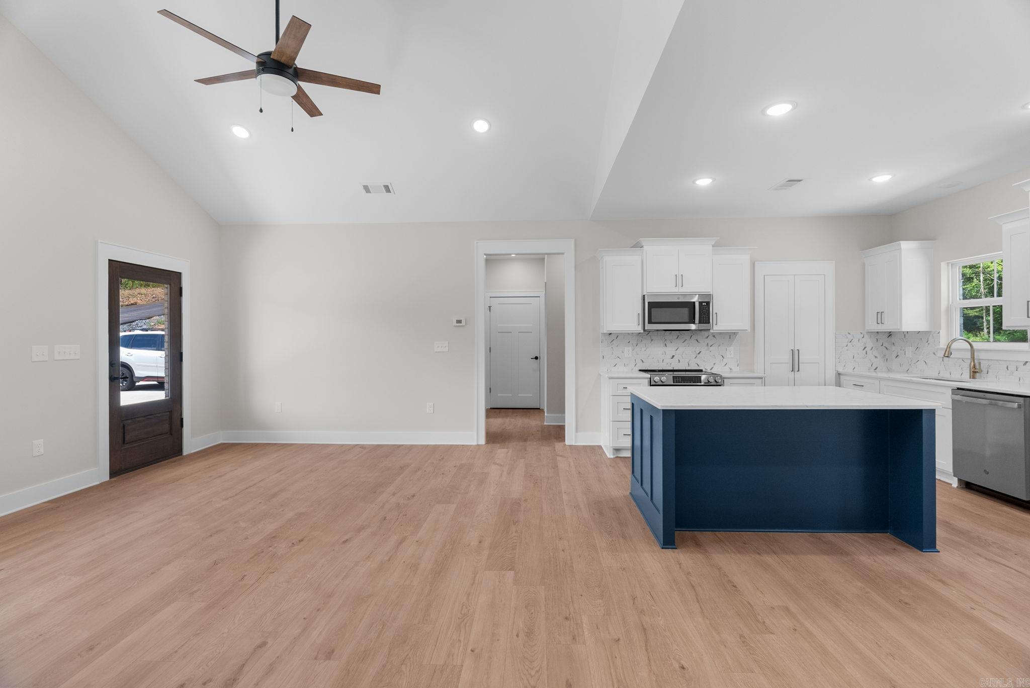 SUMMER WOODS - PHASE 1 - Residential