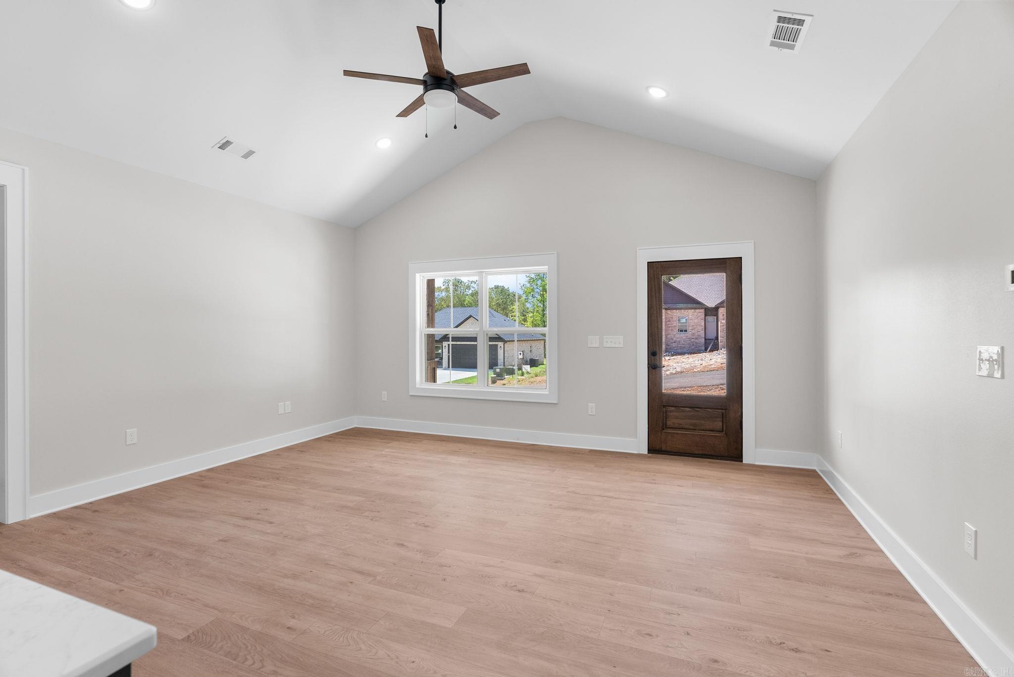 SUMMER WOODS - PHASE 1 - Residential