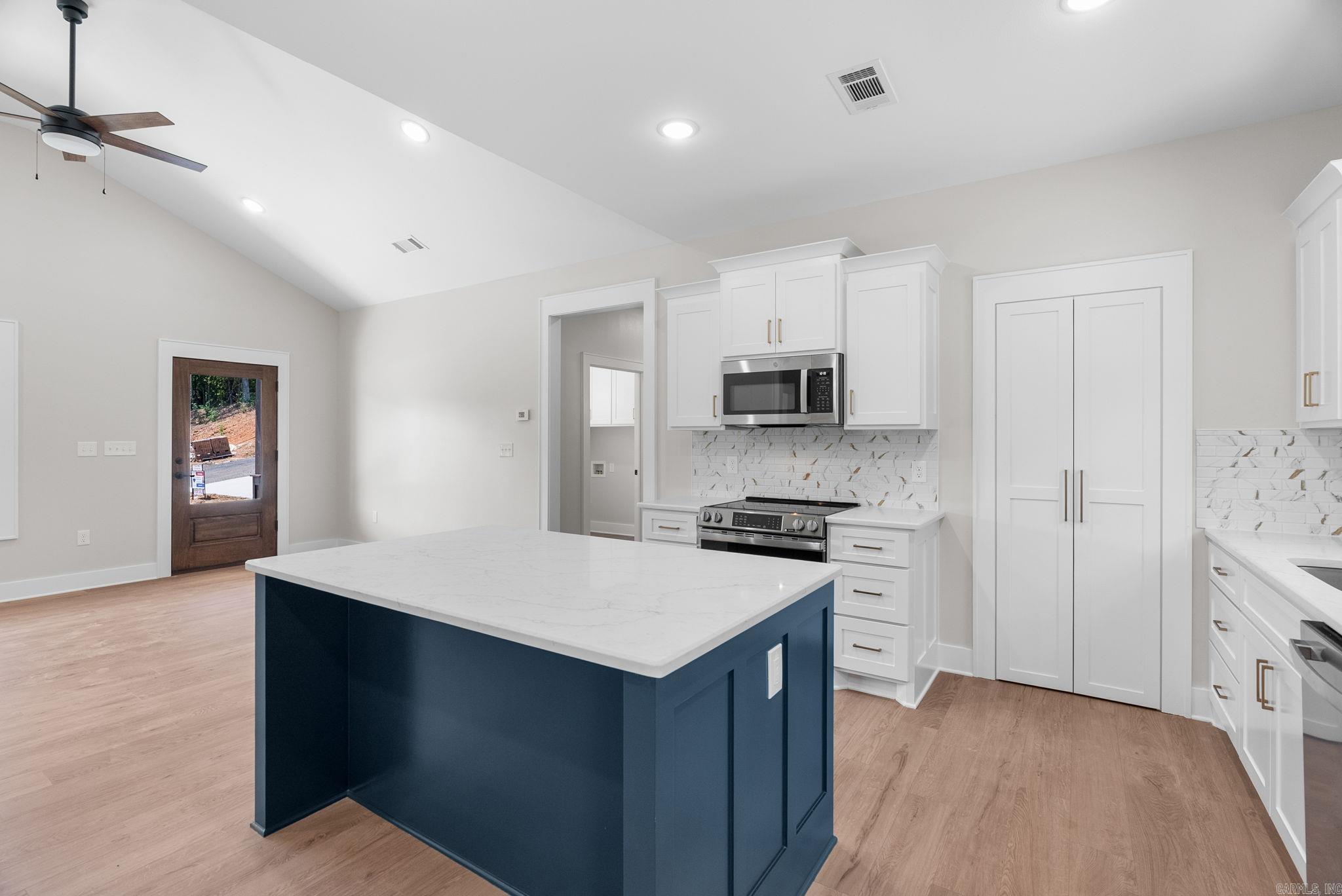 SUMMER WOODS - PHASE 1 - Residential