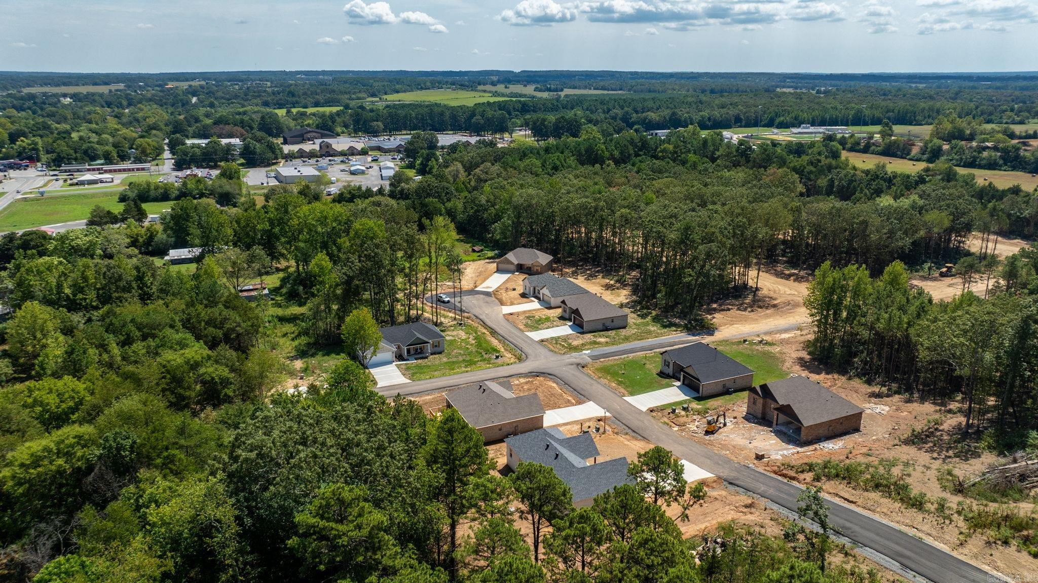 SUMMER WOODS - PHASE 1 - Residential