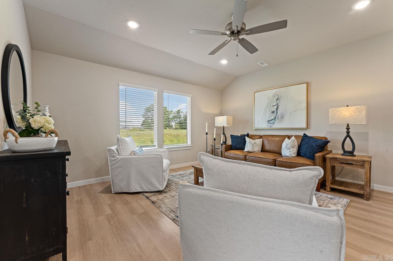 THE RESERVE AT COUNTRY CLUB PHAS - Residential