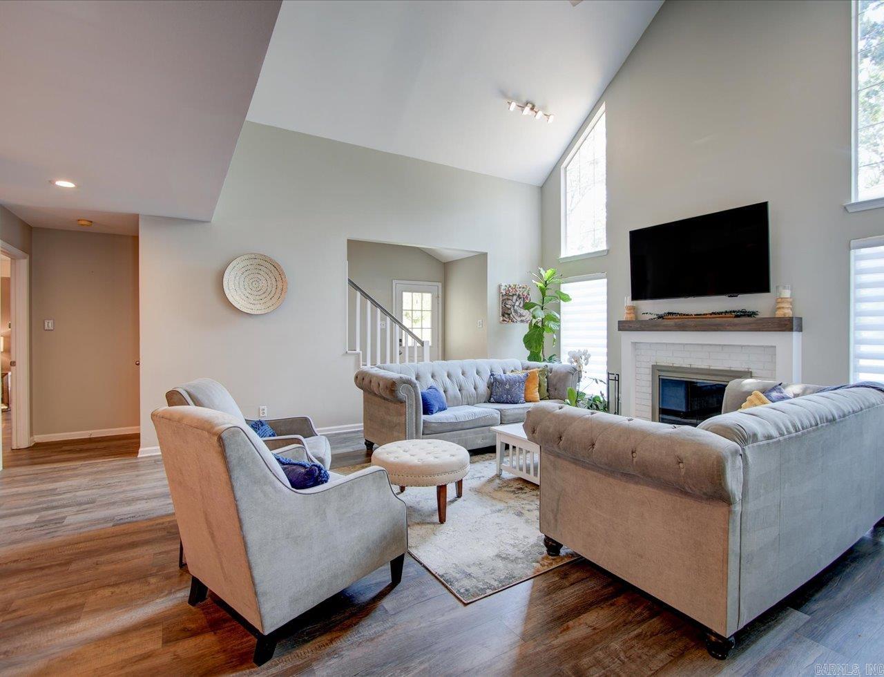 INDIAN HILLS - Residential