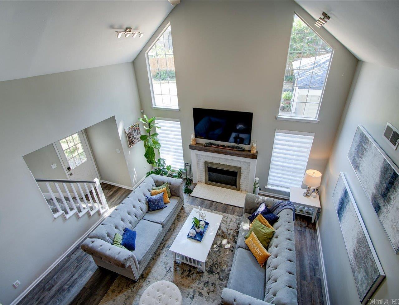 INDIAN HILLS - Residential