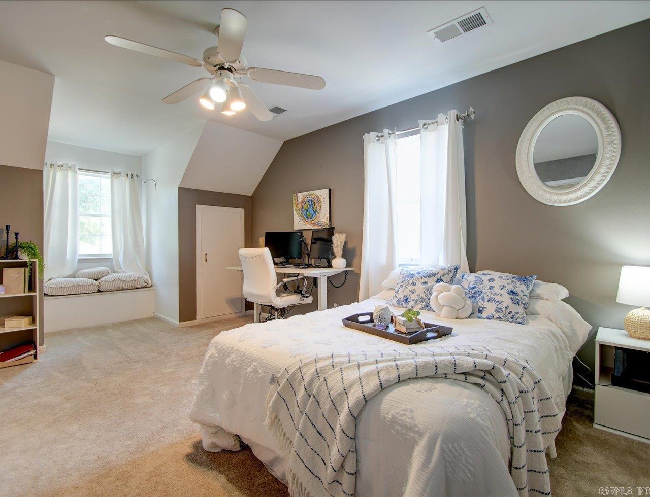 INDIAN HILLS - Residential