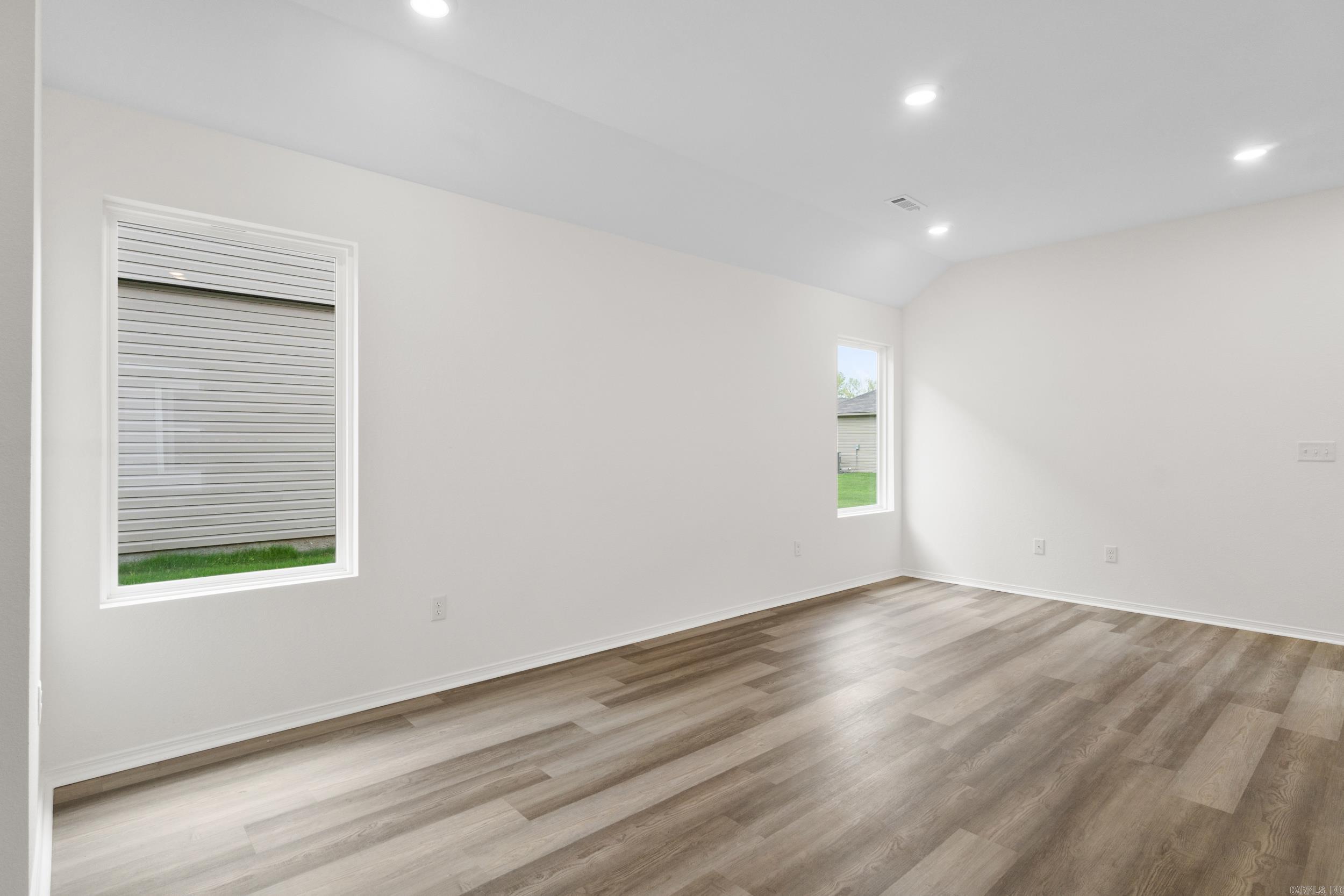 WHITE OAK CROSSING - Residential