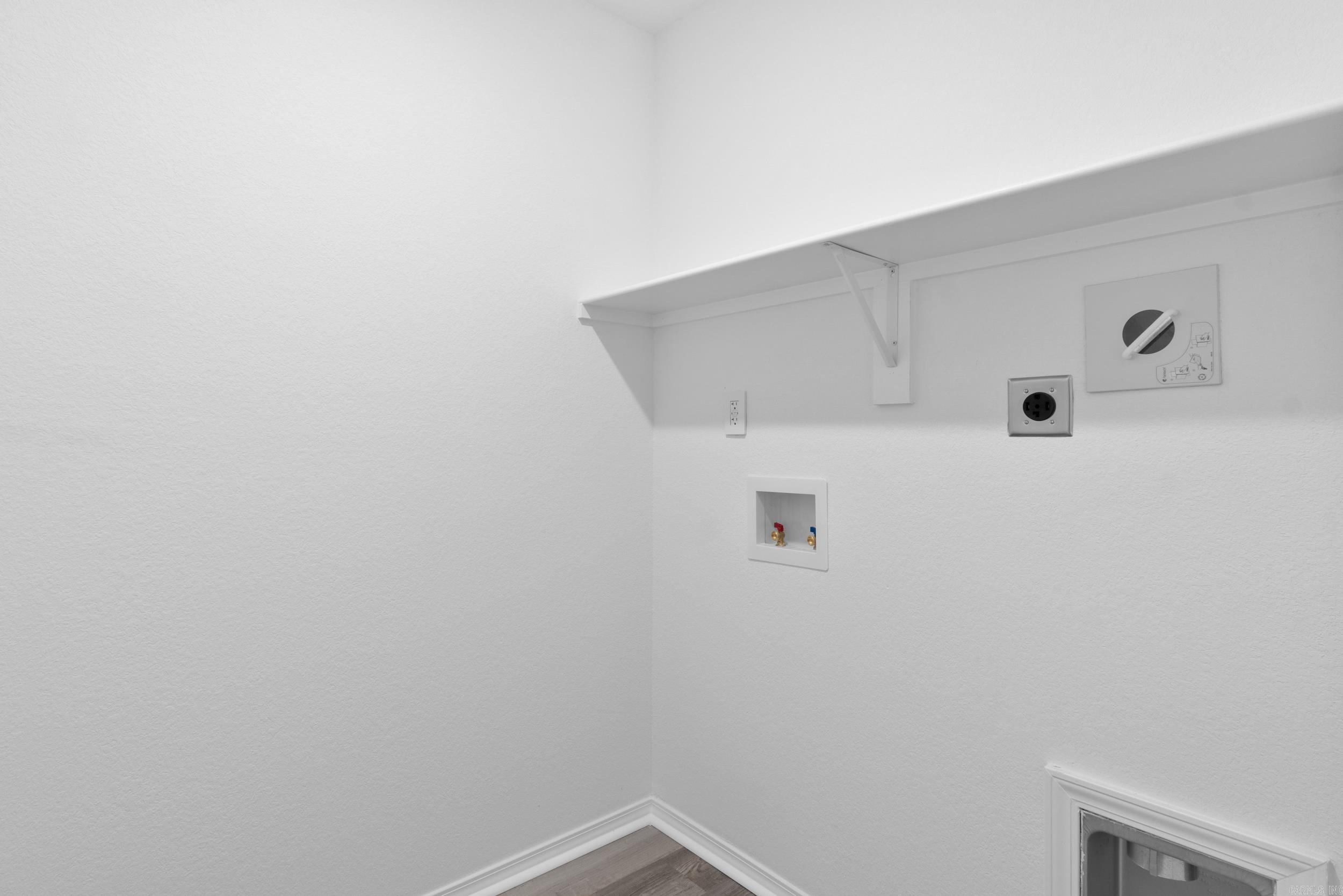 WHITE OAK CROSSING - Residential