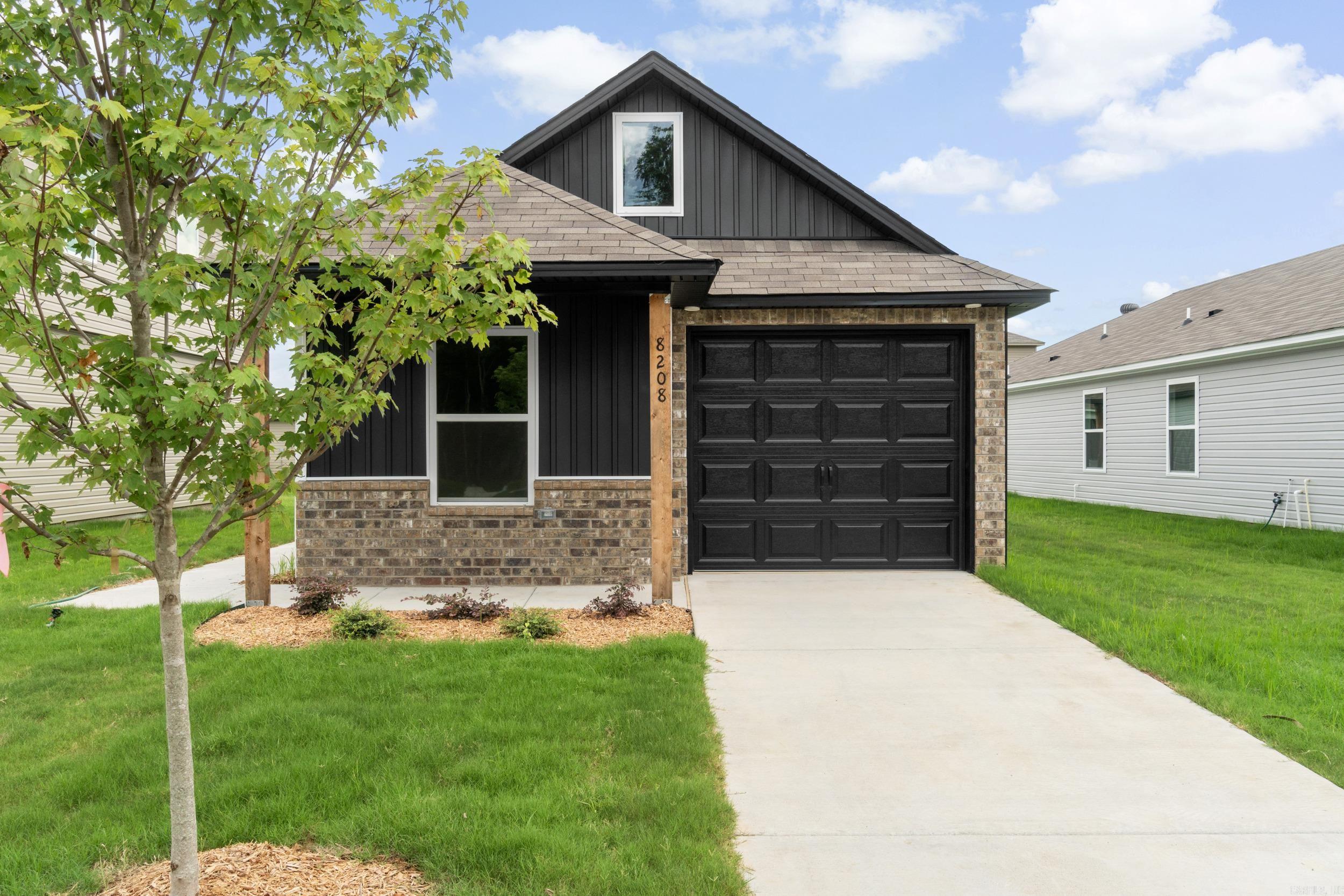 WHITE OAK CROSSING - Residential