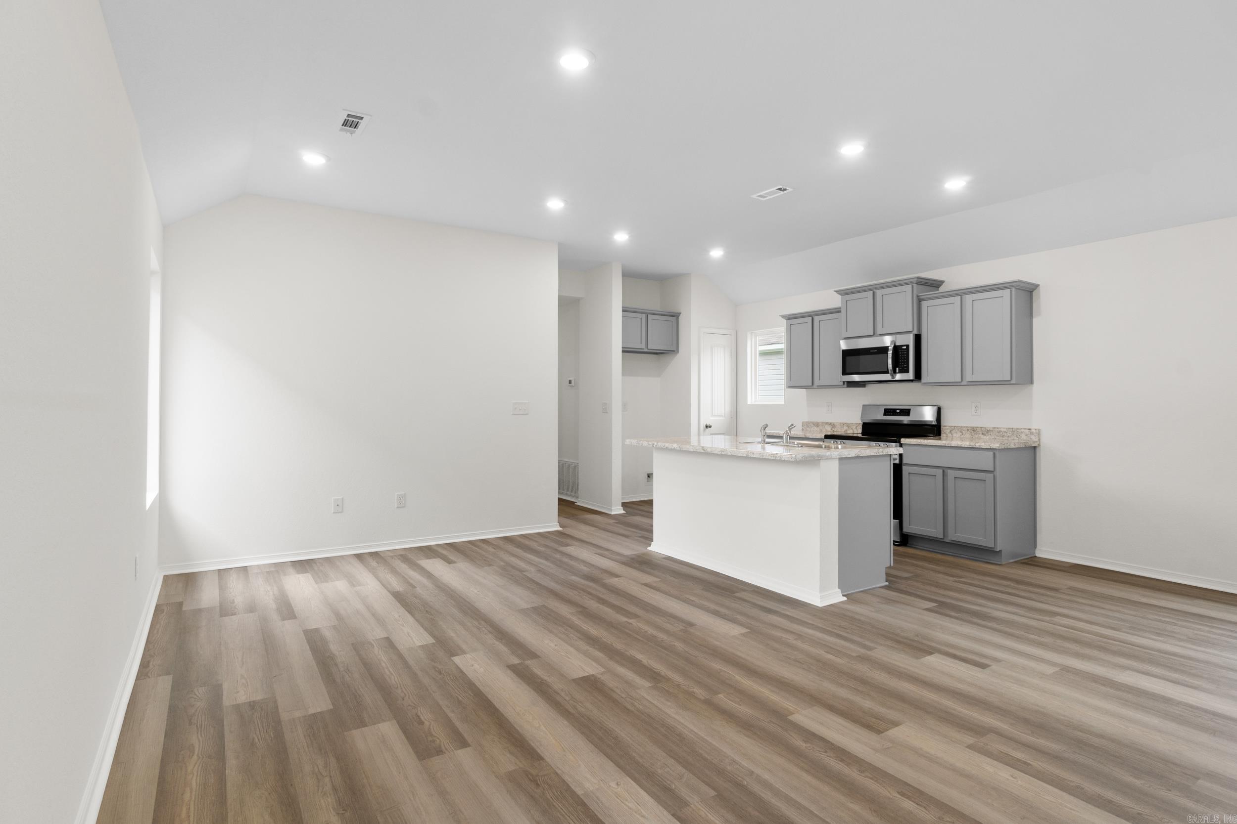 WHITE OAK CROSSING - Residential