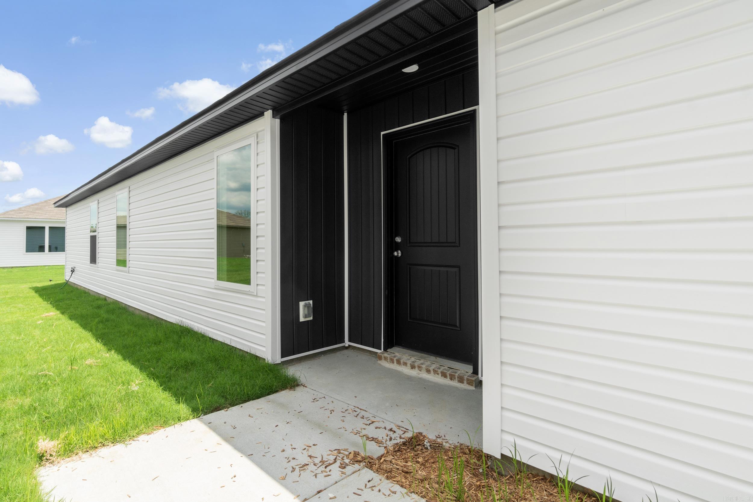 WHITE OAK CROSSING - Residential