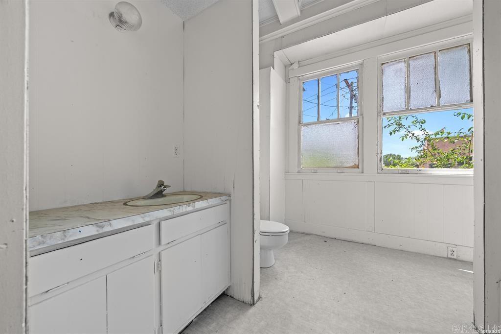 Dawers Garland Counrt - Commercial Sale