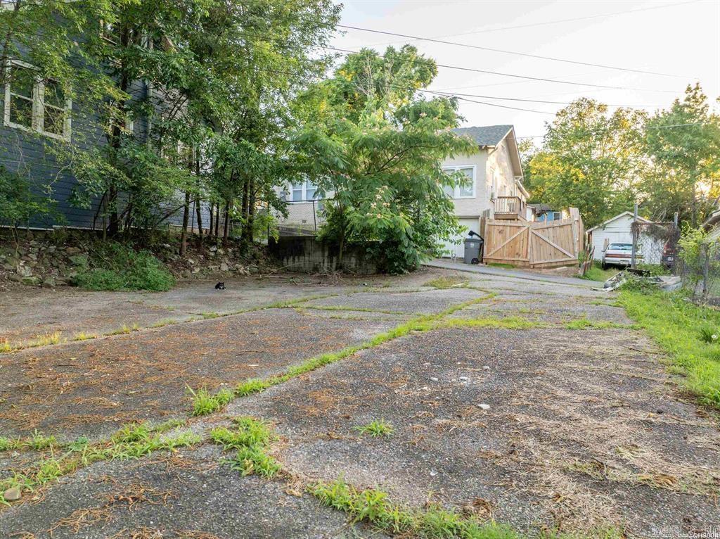 Dawers Garland Counrt - Commercial Sale