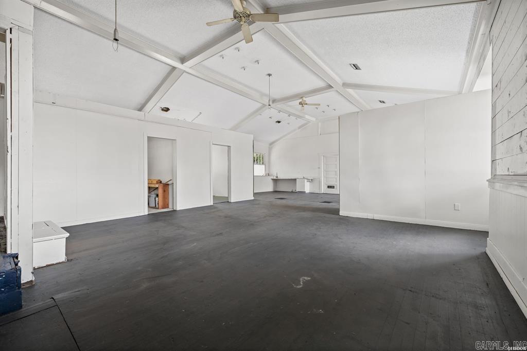 Dawers Garland Counrt - Commercial Sale