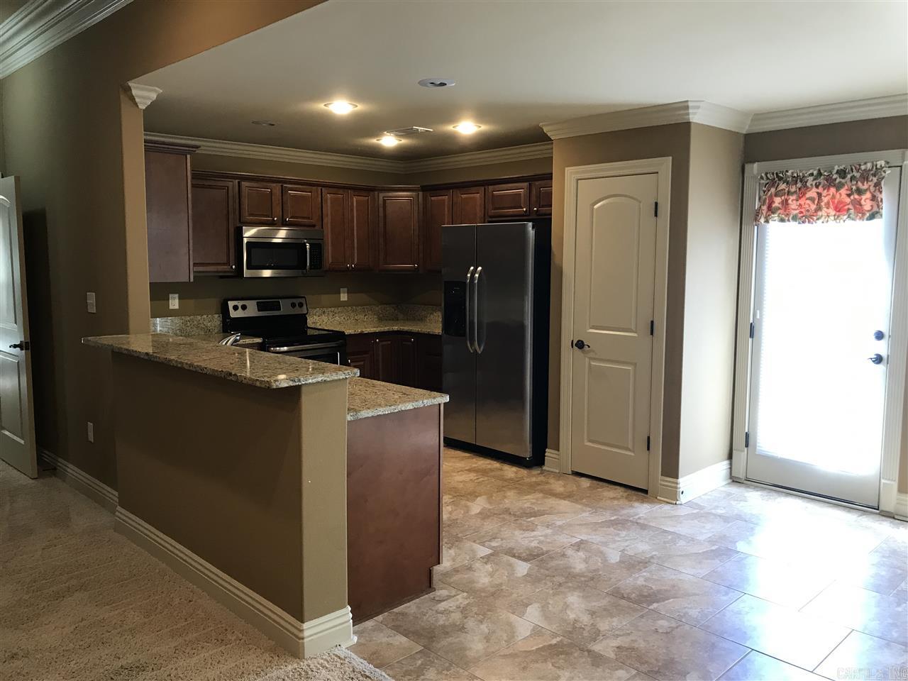 COUNTRY CLUB OF ARK THE - Residential Lease