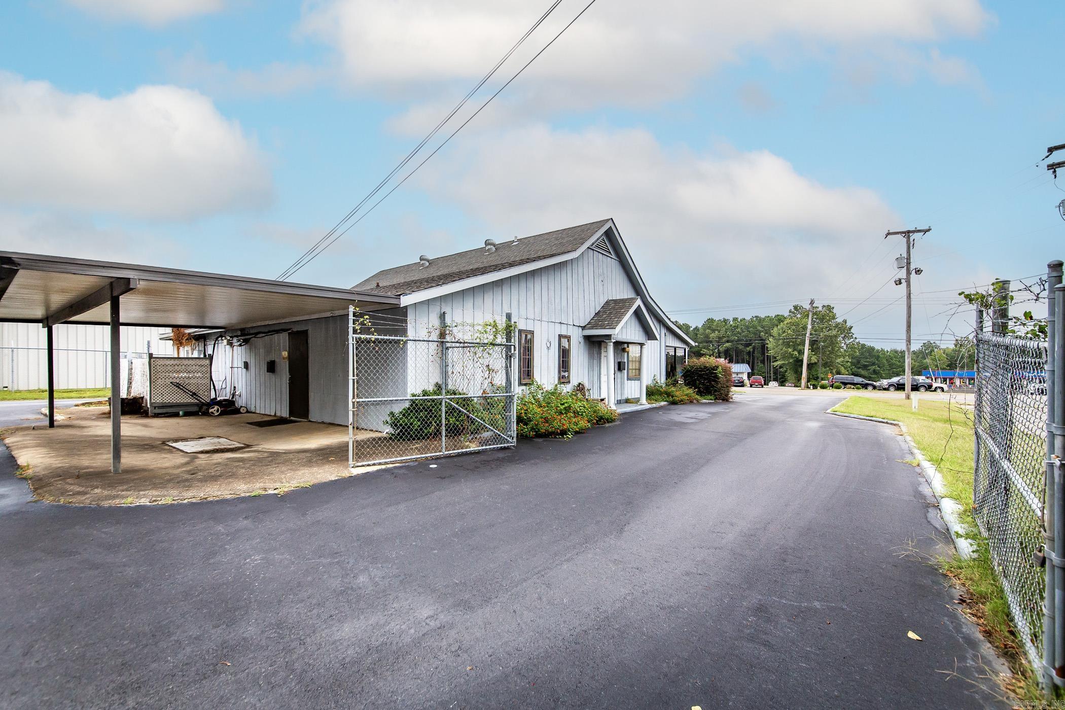 Mockingbird Village - Commercial Sale