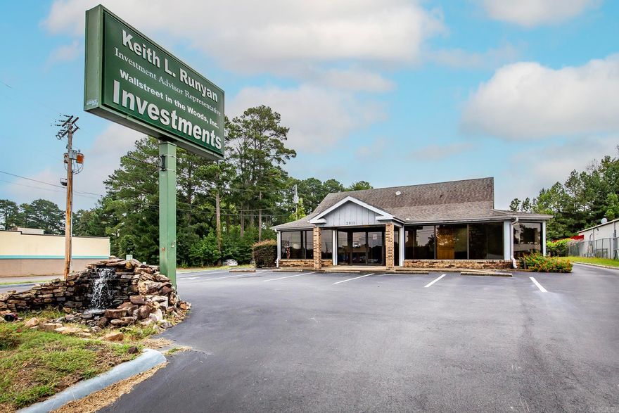 Introducing 2911 Pine St, Arkadelphia, AR, 71923 - a prime investment opportunity for office building investors. This 2,526 SF building, offers a lucrative prospect in the thriving Arkadelphia area. Built in 1989 and thoughtfully renovated in 2007, this property combines modern functionality with a well-established foundation. The strategic location and attractive features make it an ideal choice for any business investment, promising strong returns and long-term value.