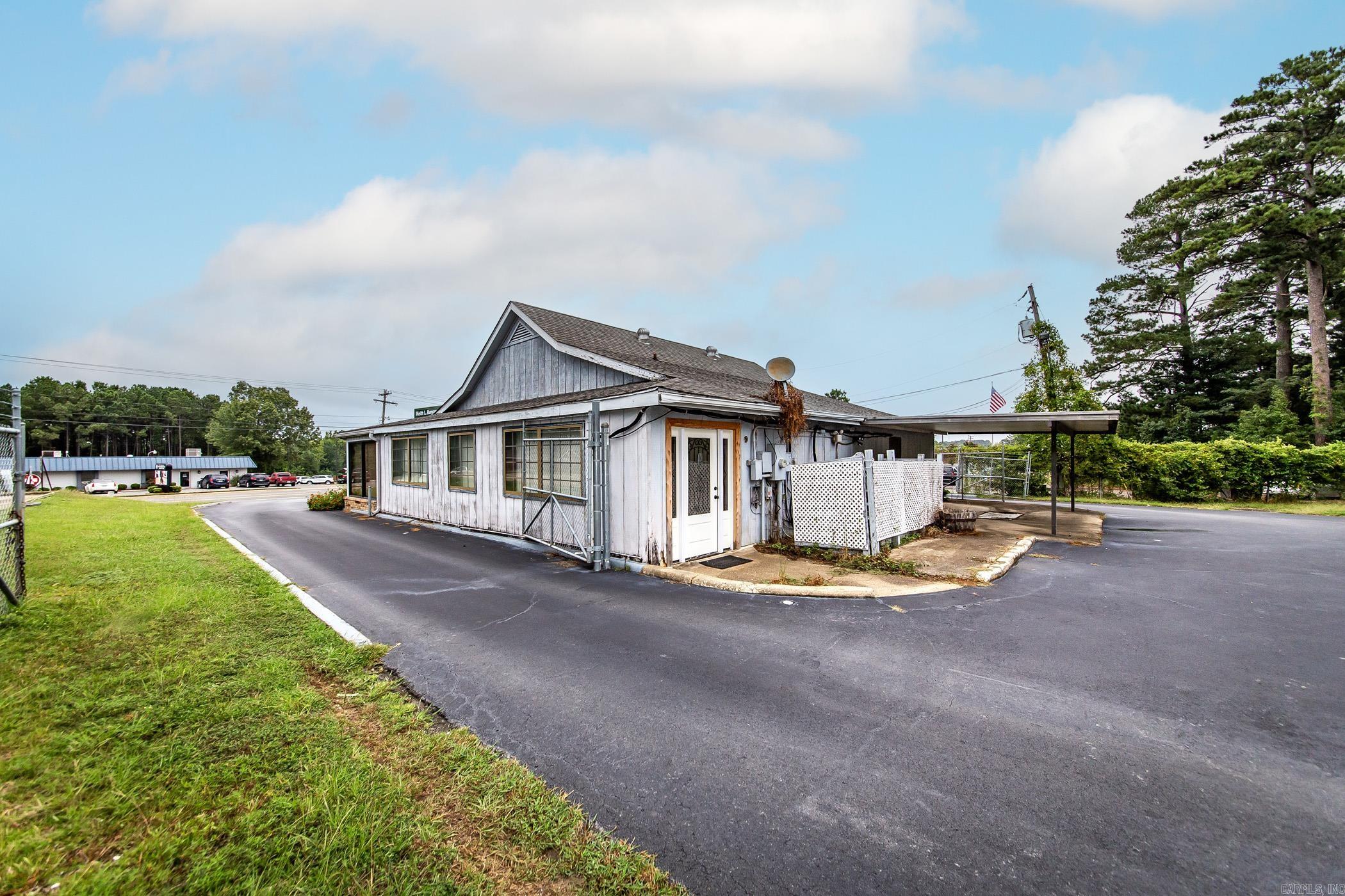 Mockingbird Village - Commercial Sale