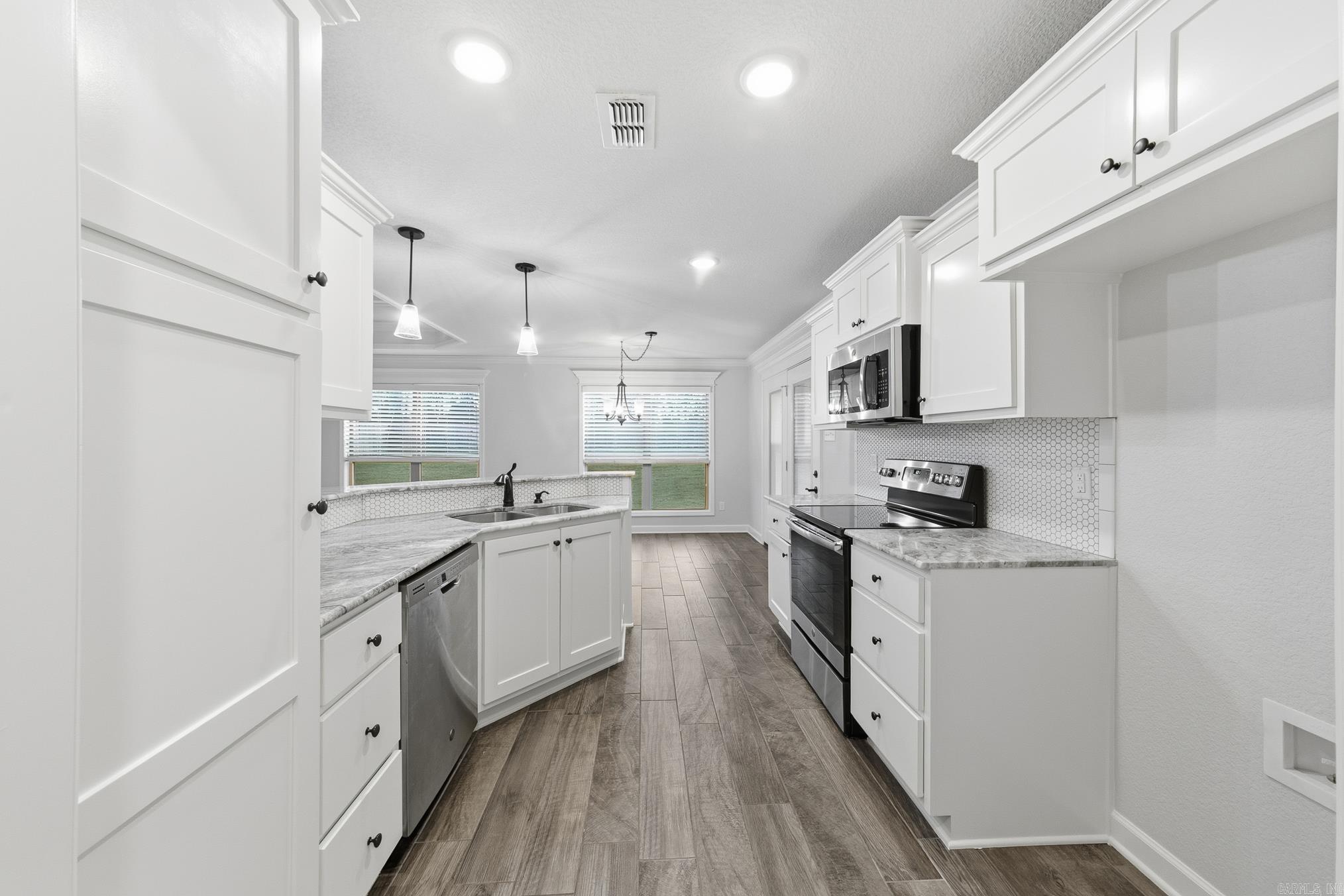 Cross Creek - Residential