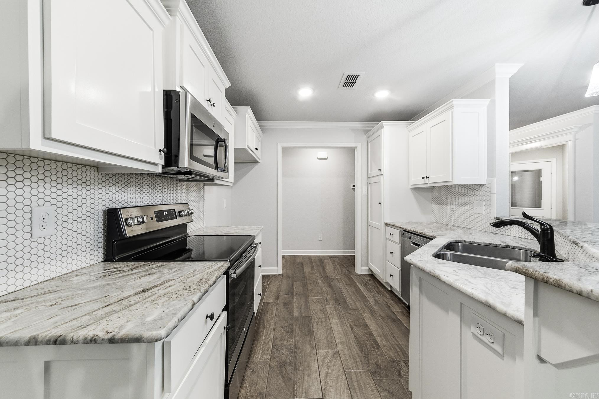 Cross Creek - Residential