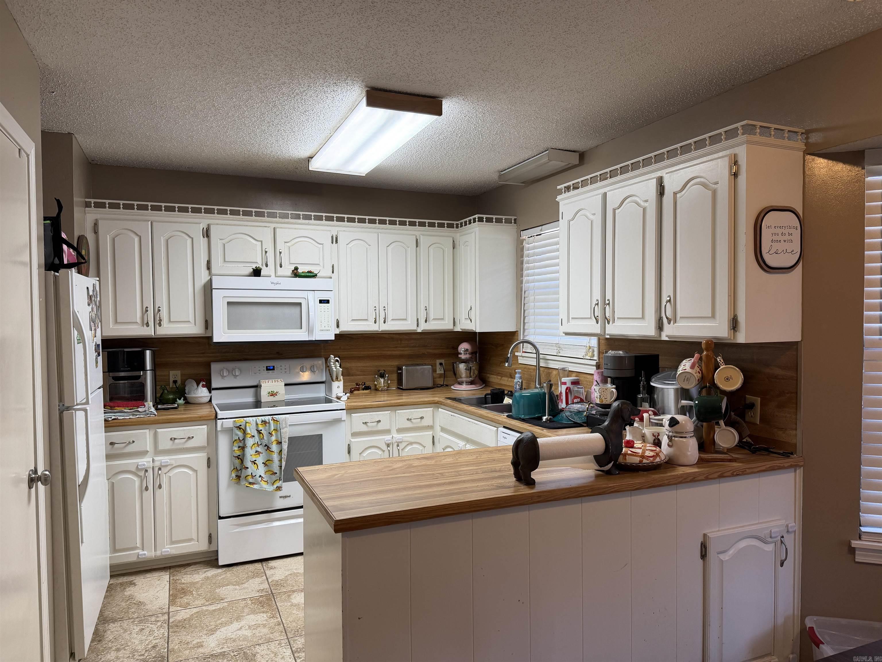 COLONIAL PARK - Residential