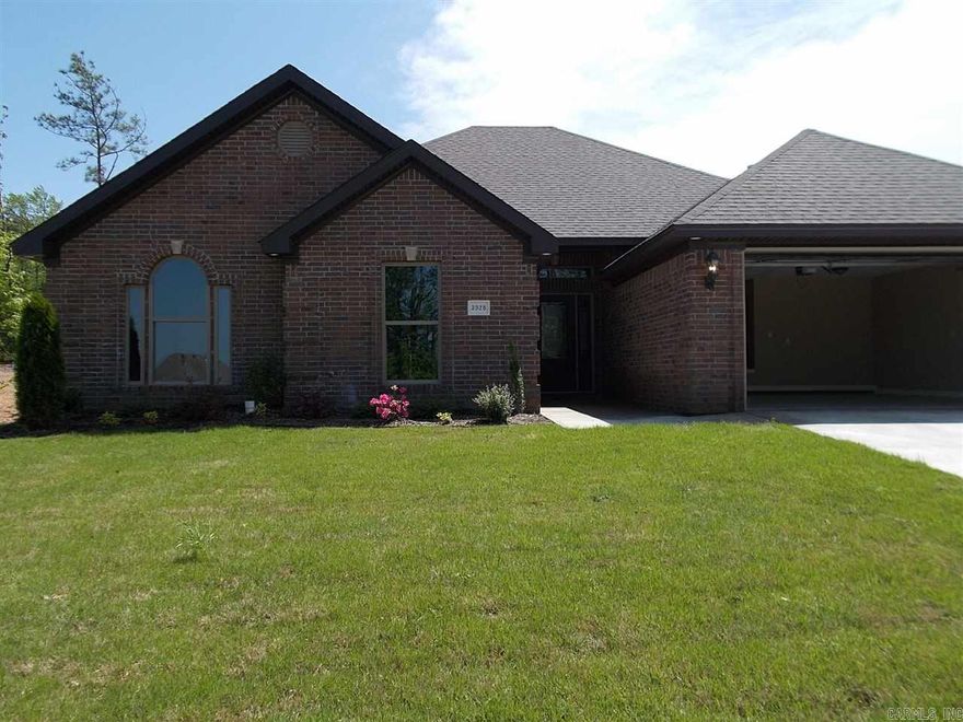 New road just  opened in Coldwater Creek. 4 bed, 2 bath. Alll flooring laminate or tile. Granite counter tops in kitchen, stainless steel appliances, eat in kitchen. Gas fireplace in living area. Very nice crown molding. Large master suite with jetted tub, separate shower and 2 closets. Taxes are estimated. Please measure for square foot accuracy.