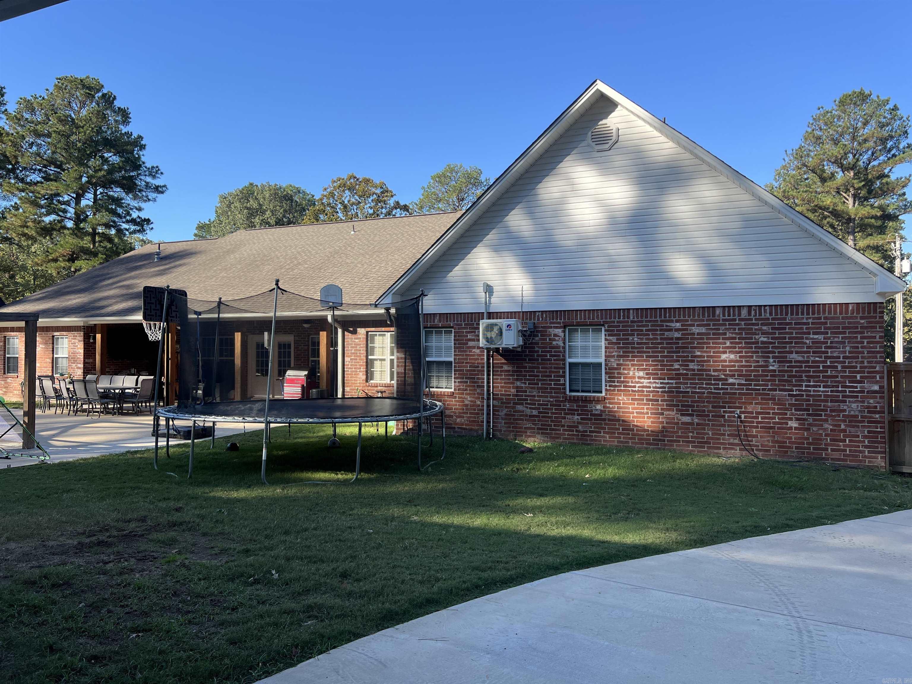 Holland Street Replat - Residential