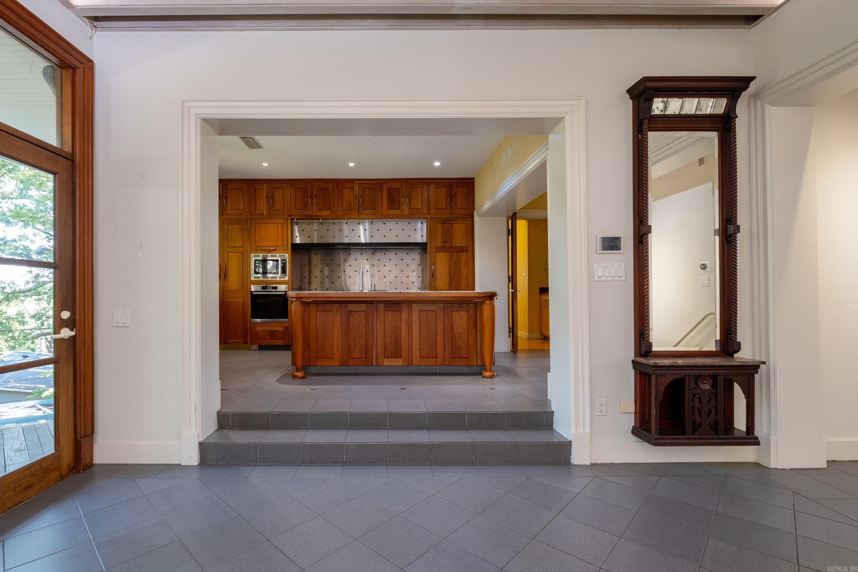 DOYLES PLACE - Residential