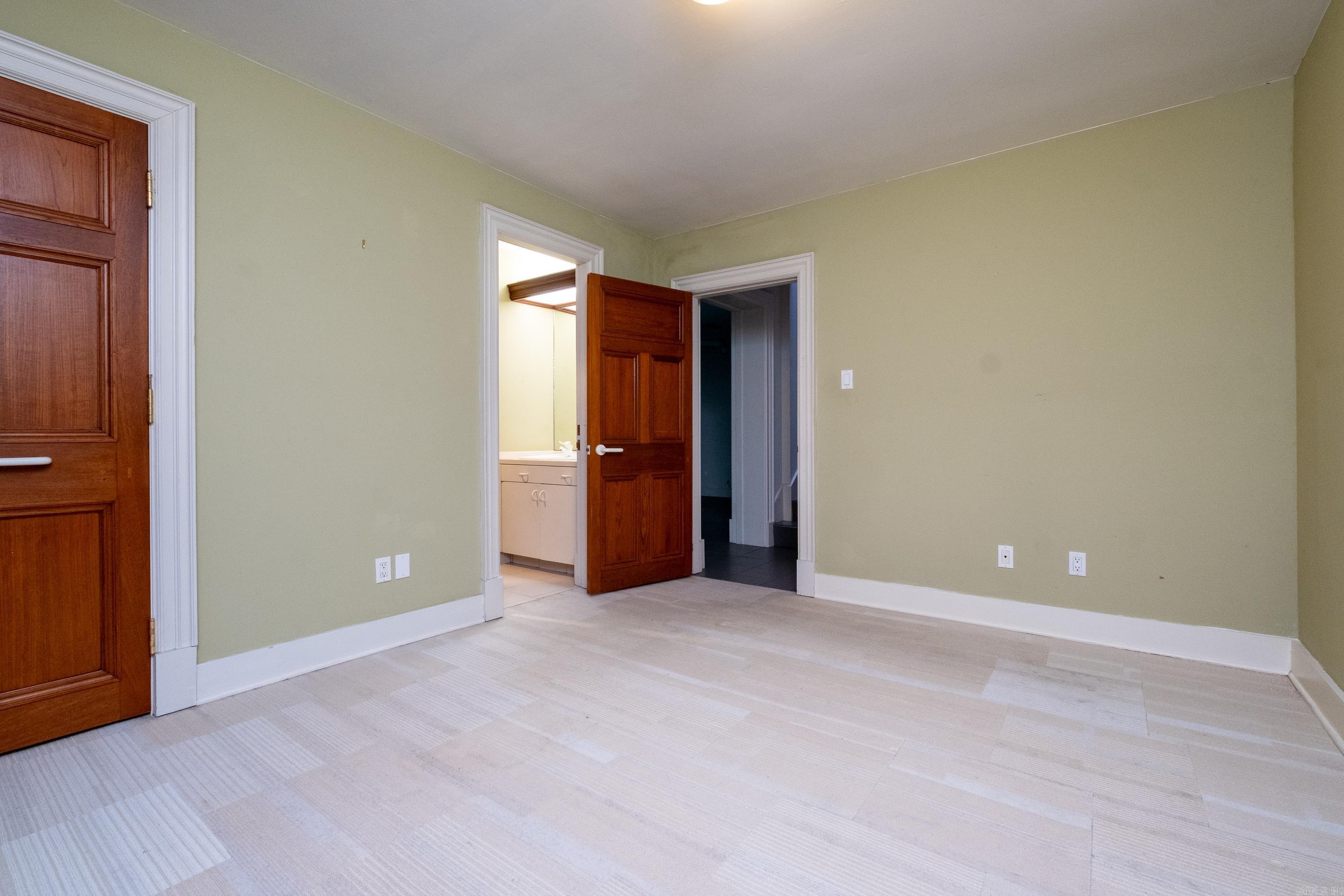 DOYLES PLACE - Residential