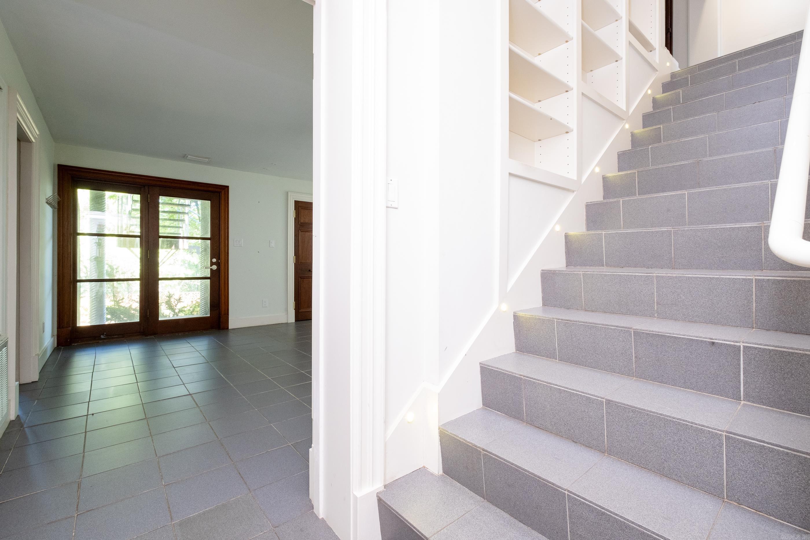 DOYLES PLACE - Residential