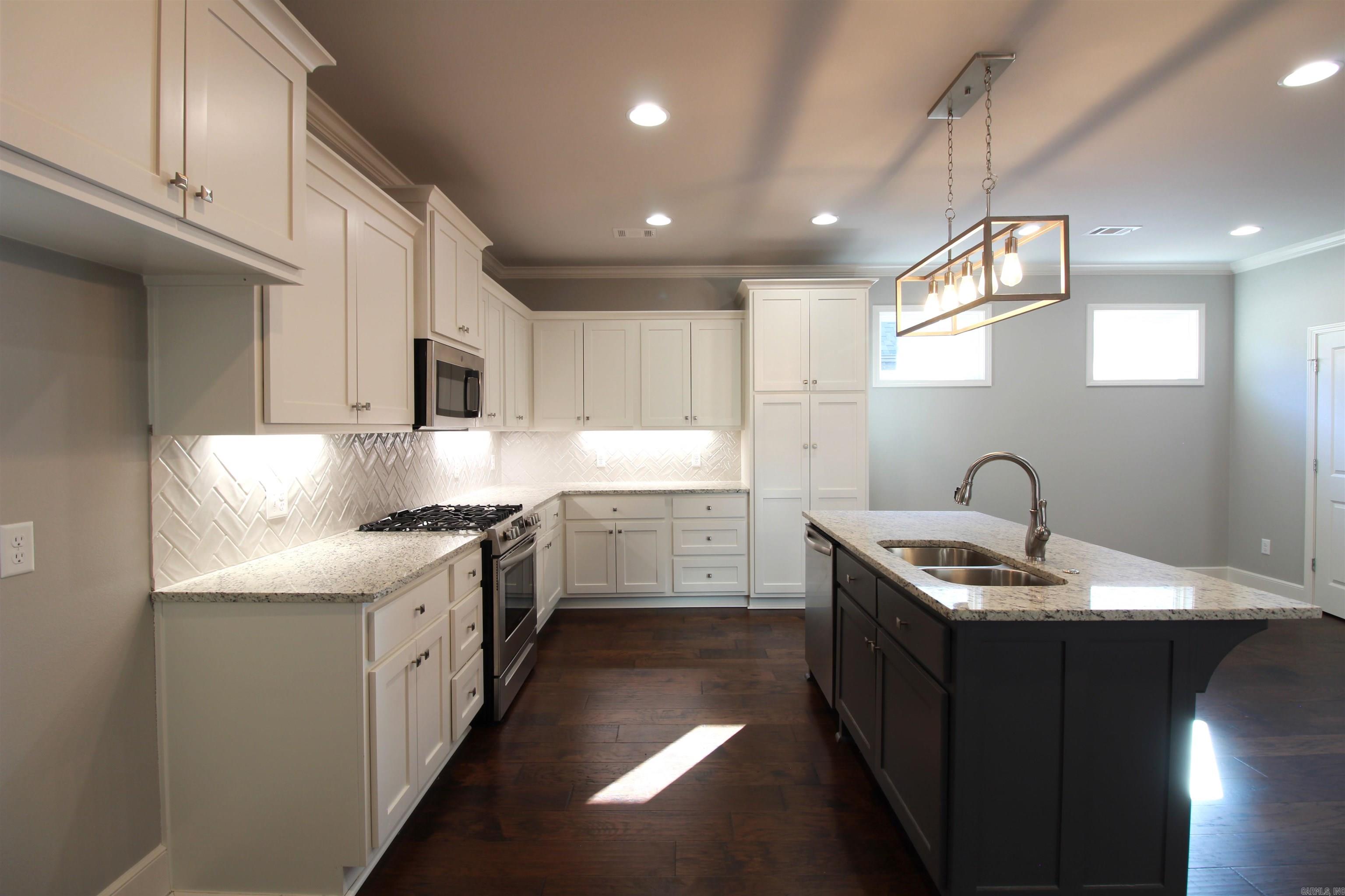 GIBRALTER HGTS - Residential