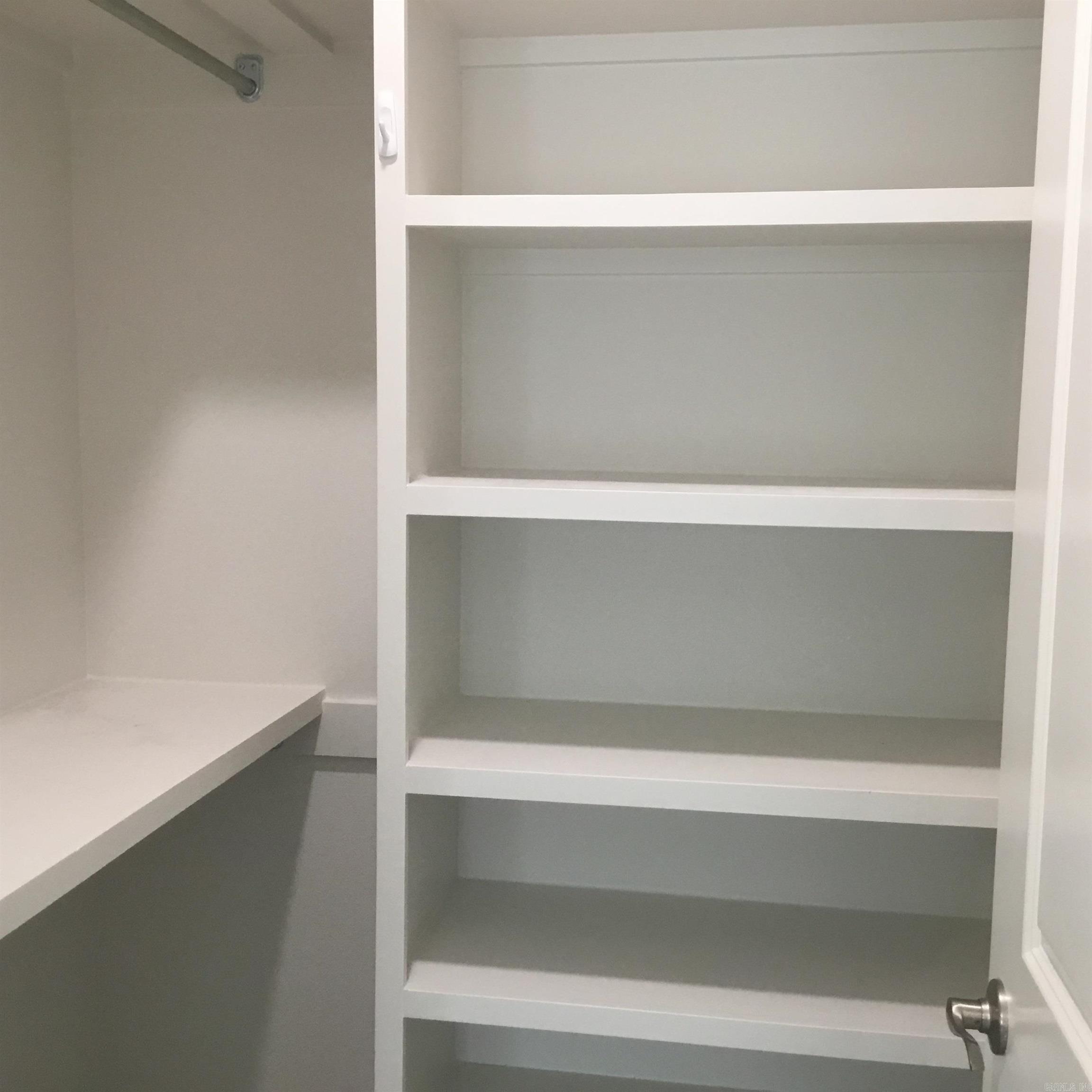 GIBRALTER HGTS - Residential