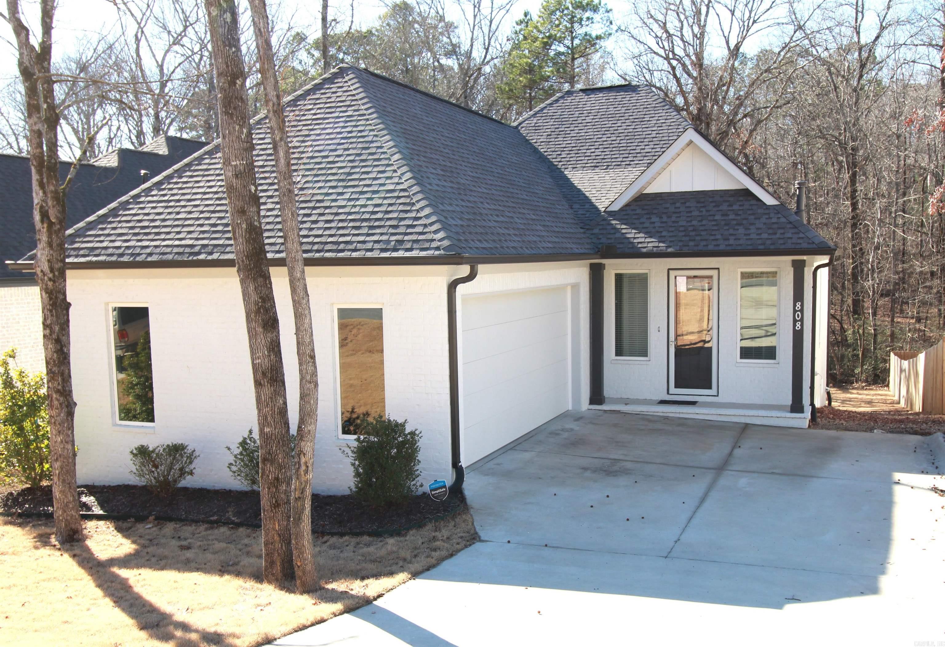 GIBRALTER HGTS - Residential