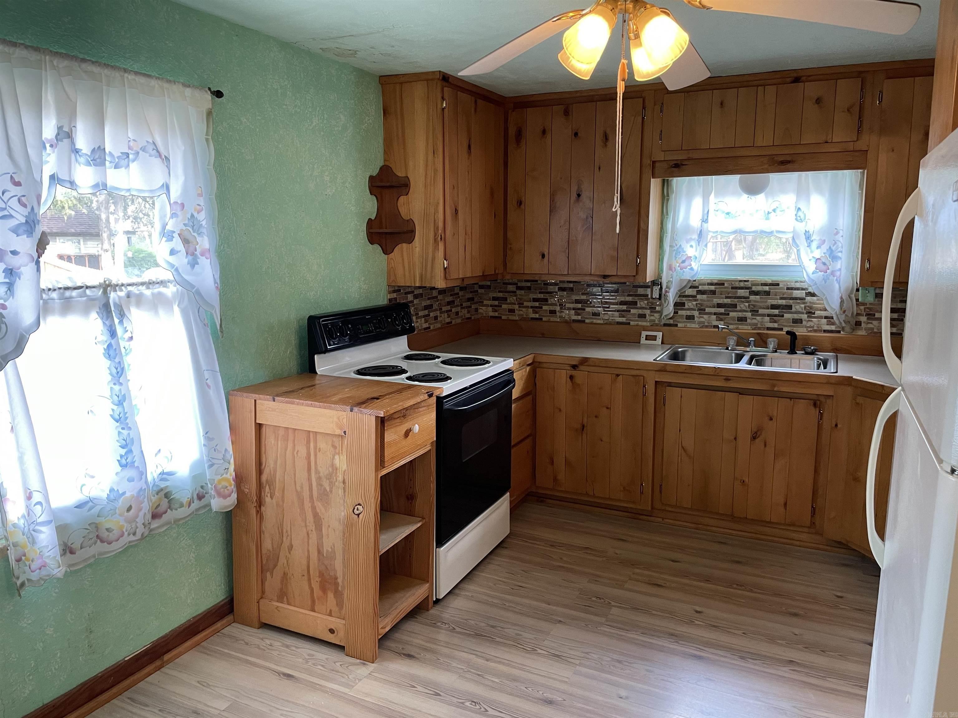 RAILROAD ADDITION - Residential