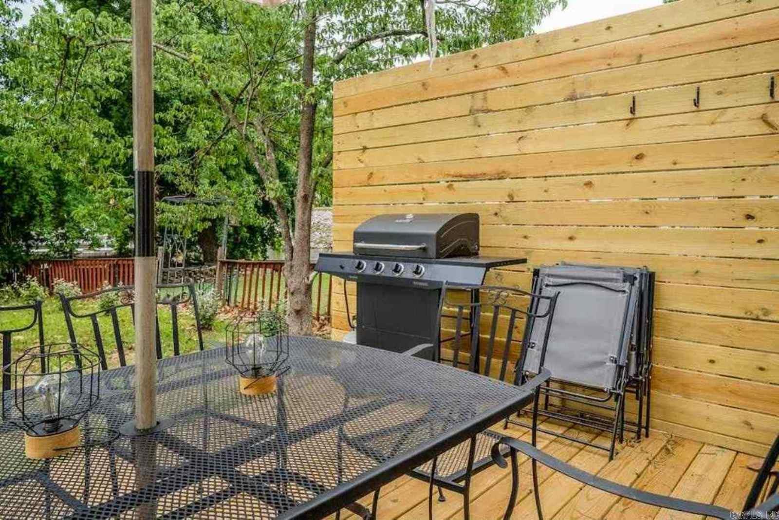 BROADVIEW EXTENSION - Residential