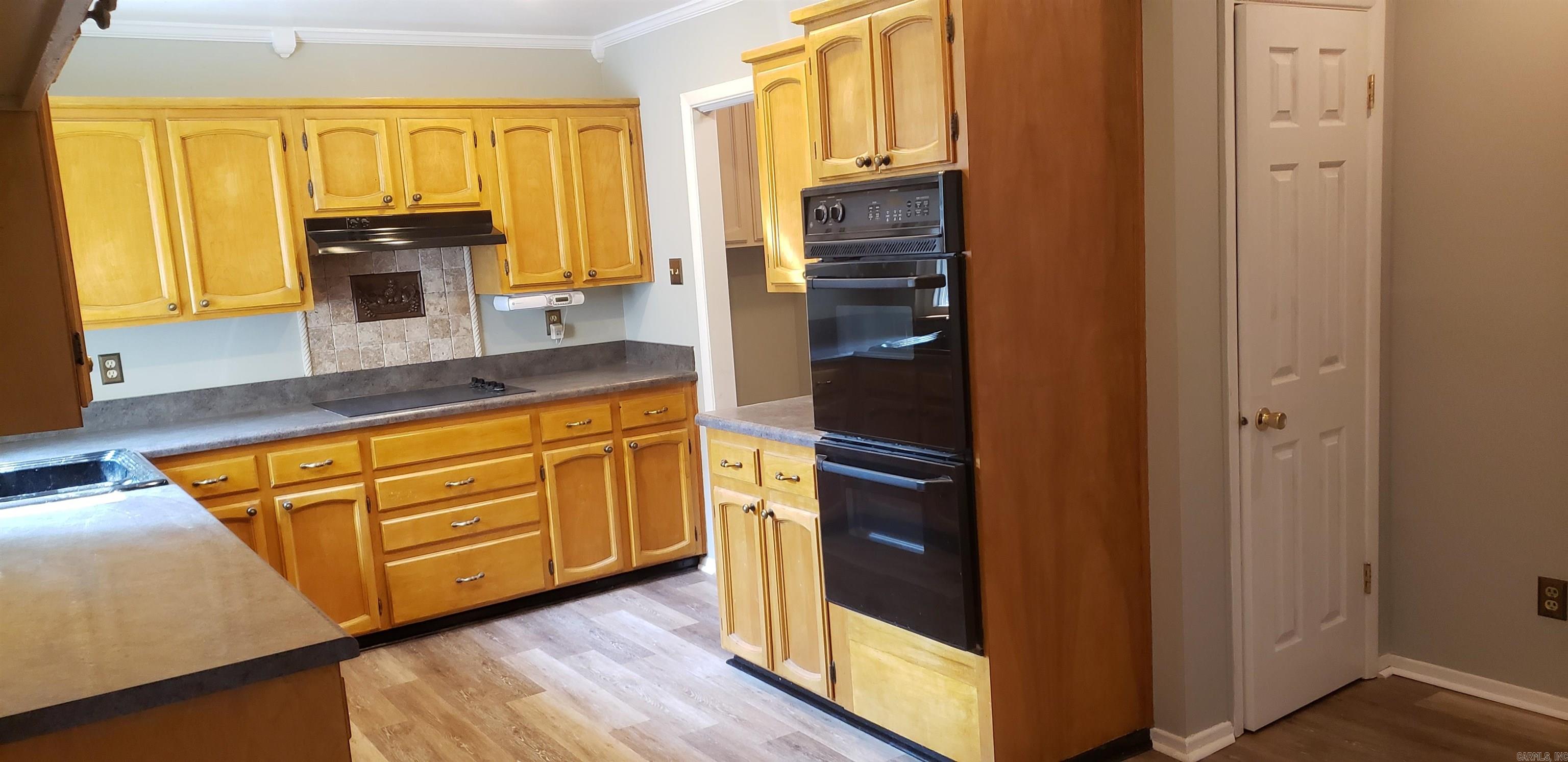 PARKWAY PLACE - Residential Lease