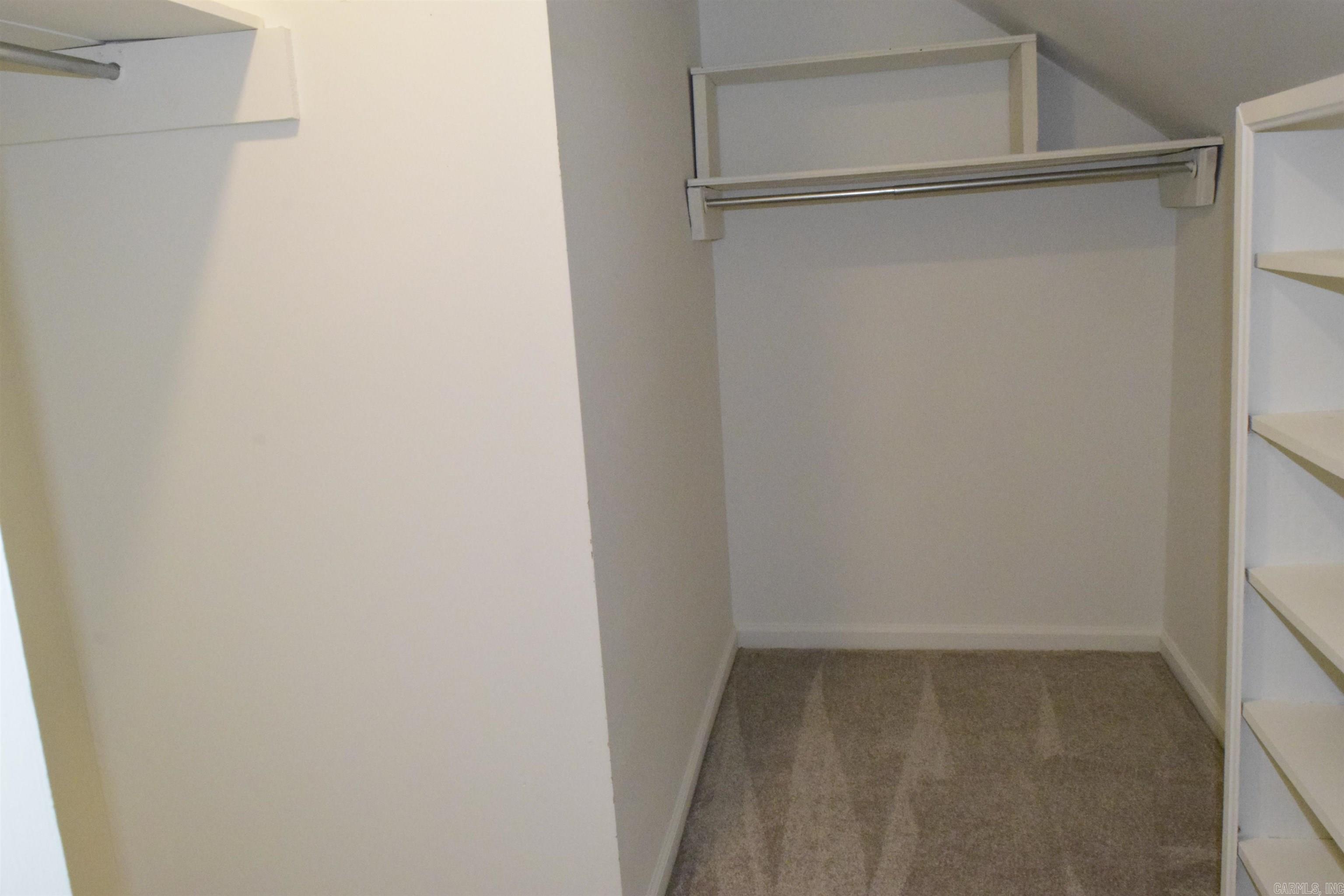 ECHO VALLEY - Residential