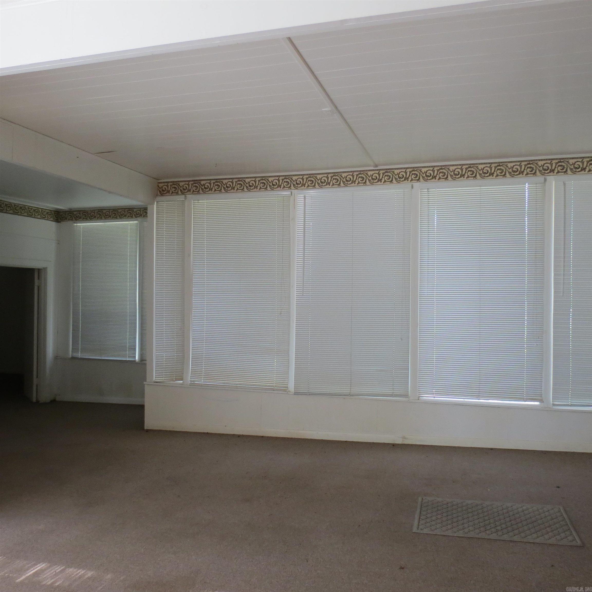 Hampton Acreage - Residential