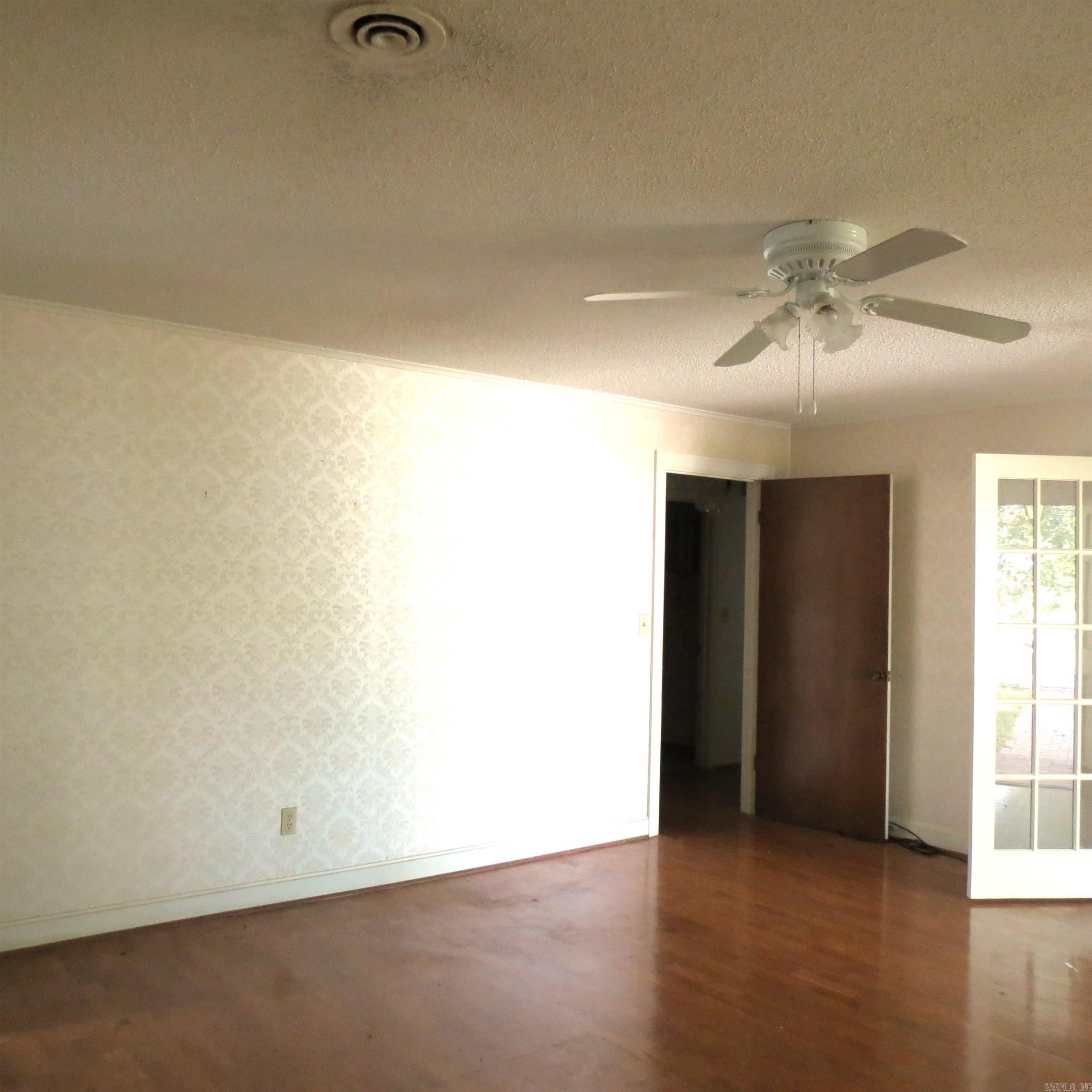 Hampton Acreage - Residential