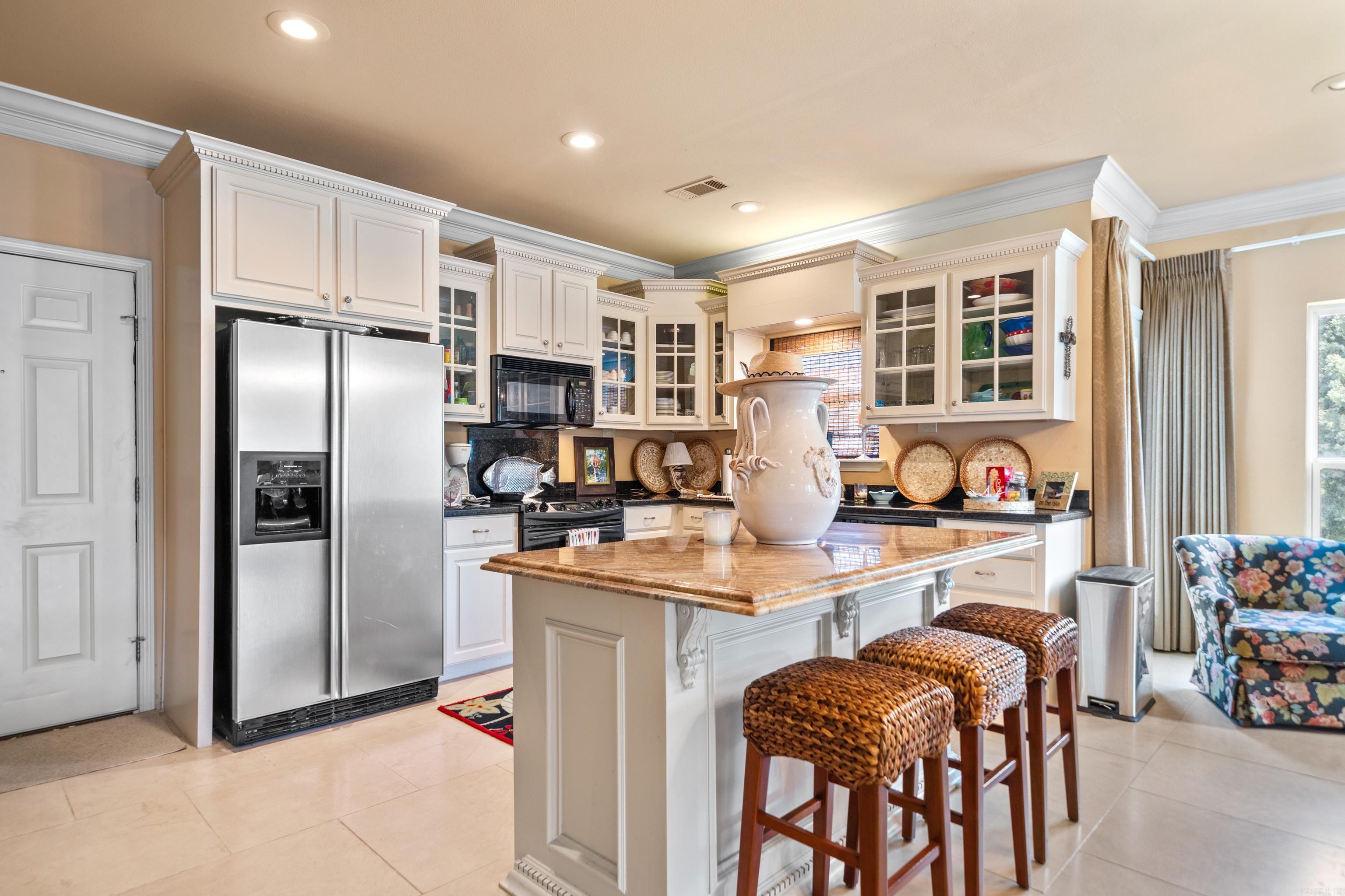LAKESHORE OAKS HPR - Residential