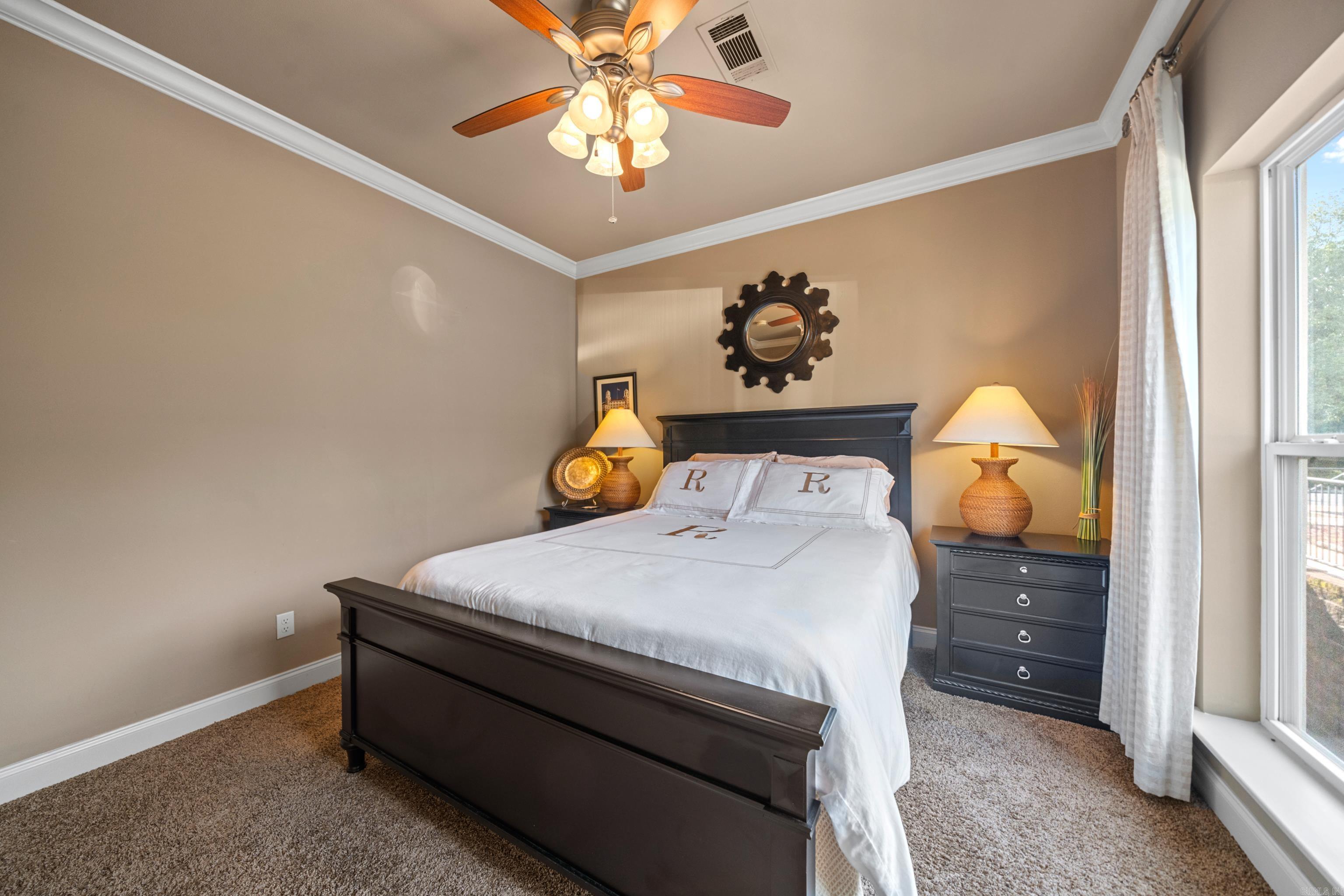 LAKESHORE OAKS HPR - Residential