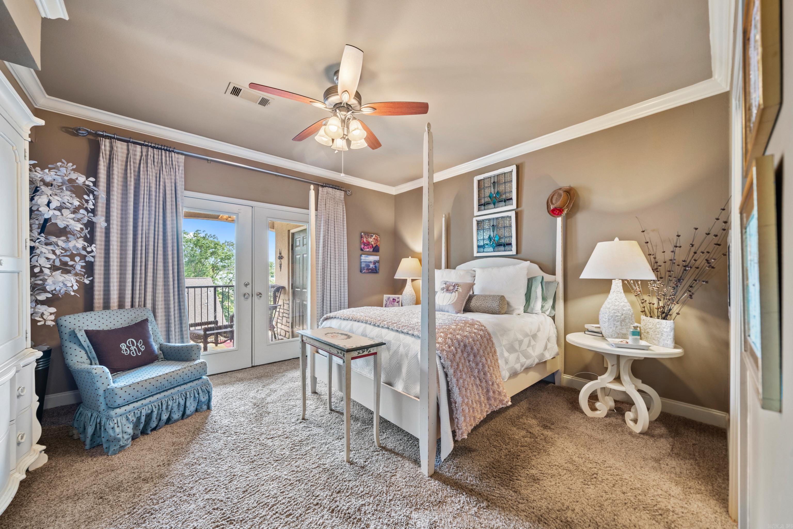 LAKESHORE OAKS HPR - Residential
