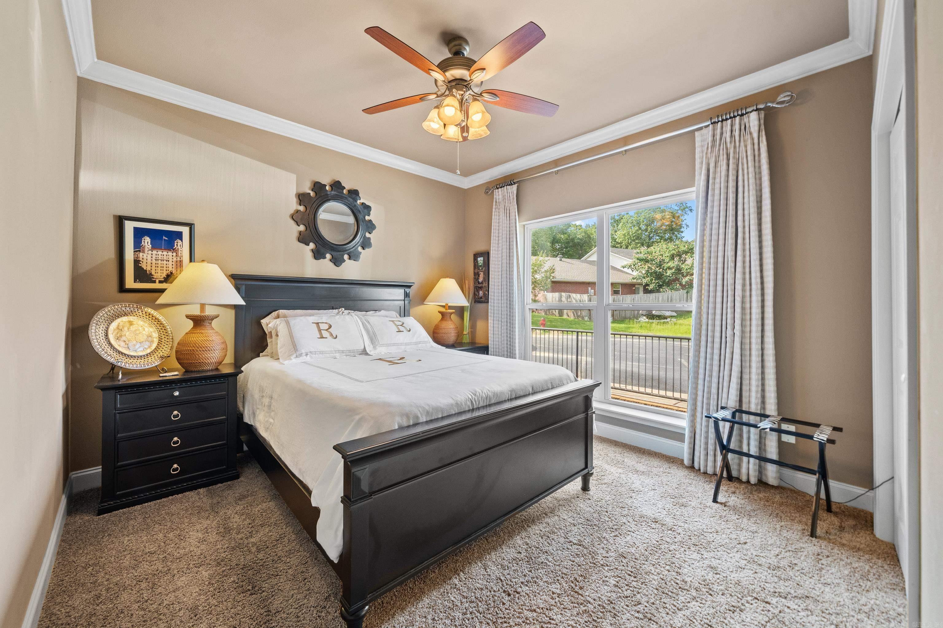 LAKESHORE OAKS HPR - Residential