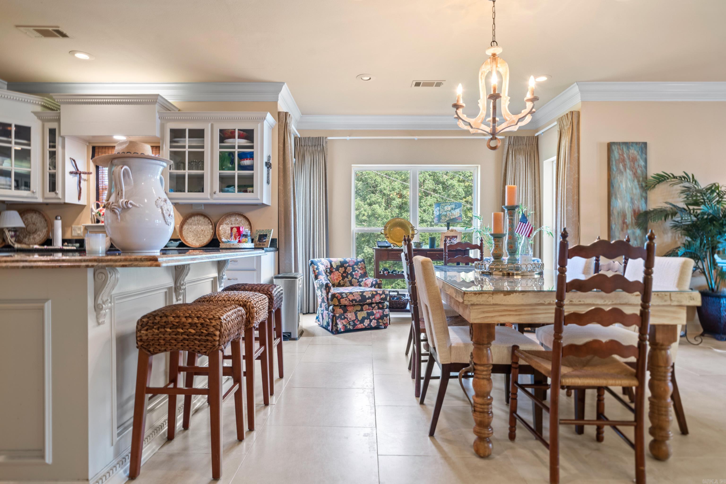 LAKESHORE OAKS HPR - Residential